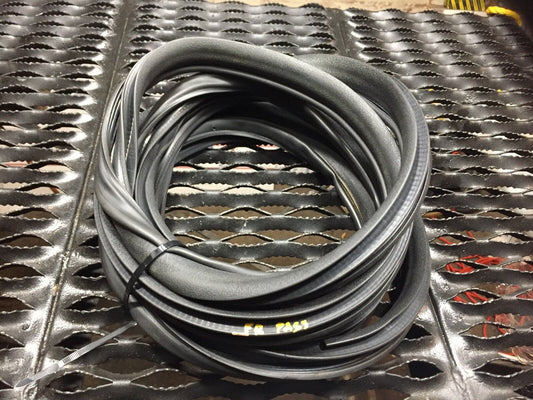 10 11 12 13 14 Subaru Legacy Front Right Pass Door Weatherstrip Seal OEM