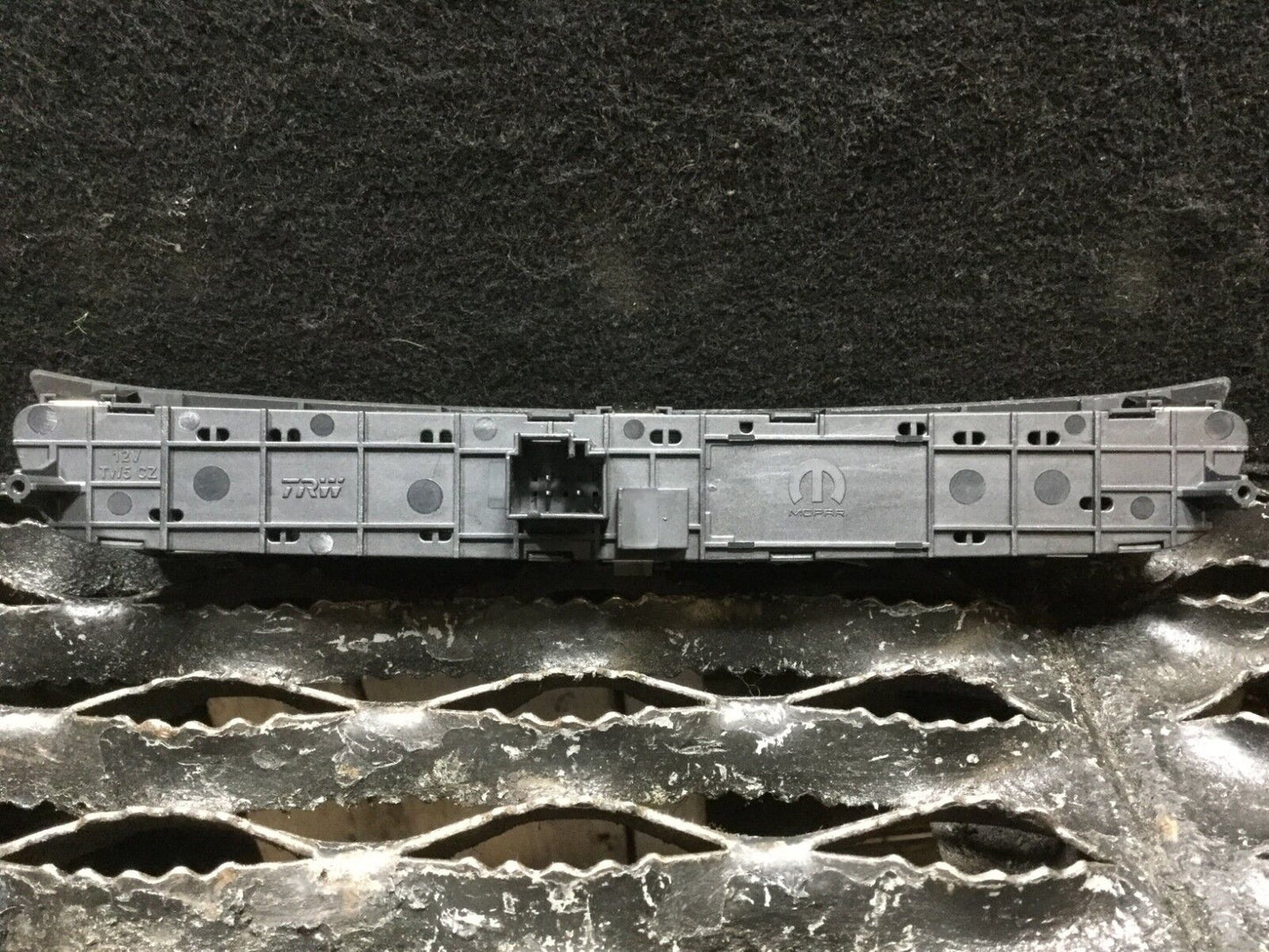 15 16 17 Jeep Renegade Dash Panel Hazard Switch Button OEM 7.000 Miles