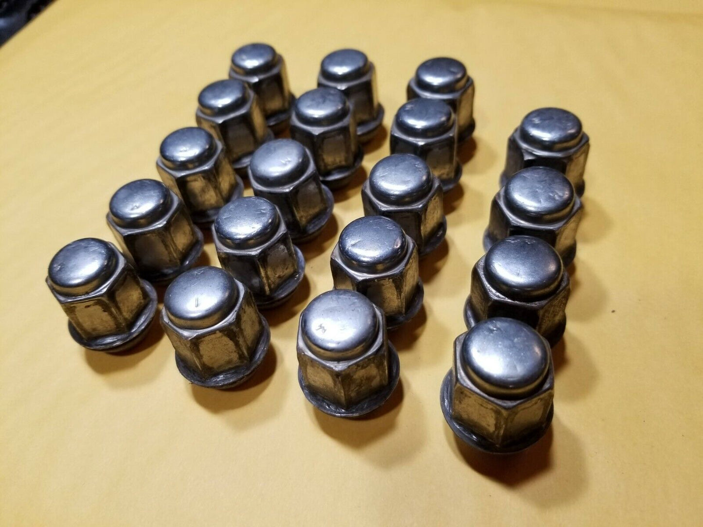 11 12 13 14 Chrysler 200s Wheel Lug Nut Bolt 19pcs OEM
