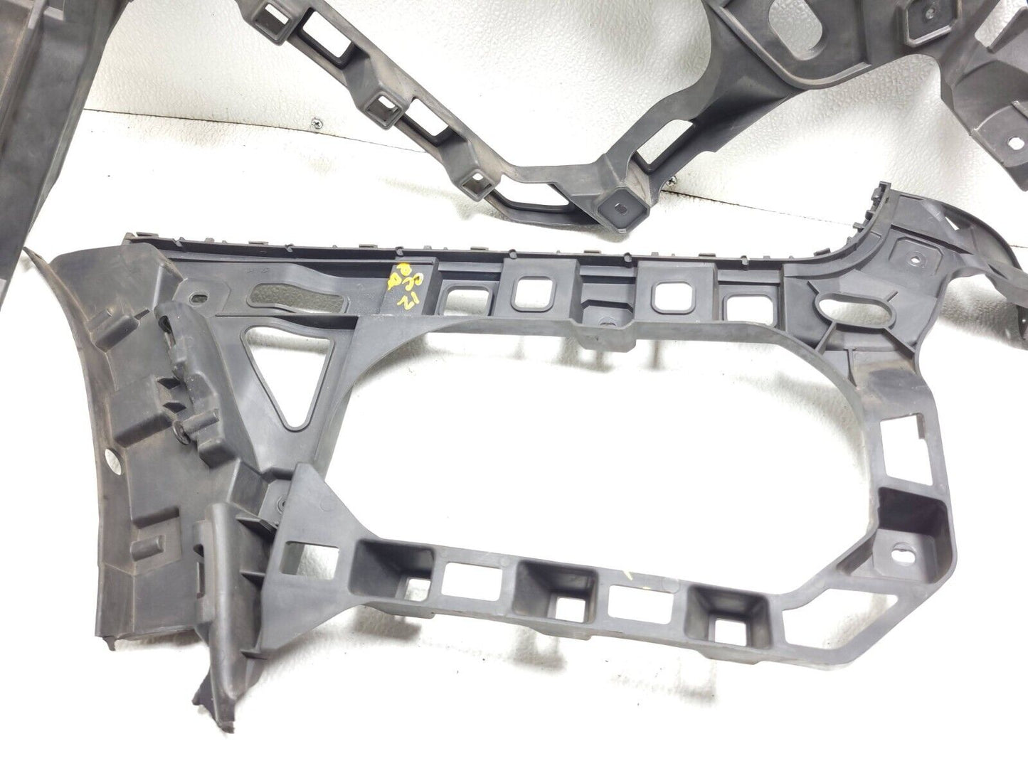 09 10 11 12 Volkswagen Cc Rear Bumper Bracket Left & Right Pair OEM