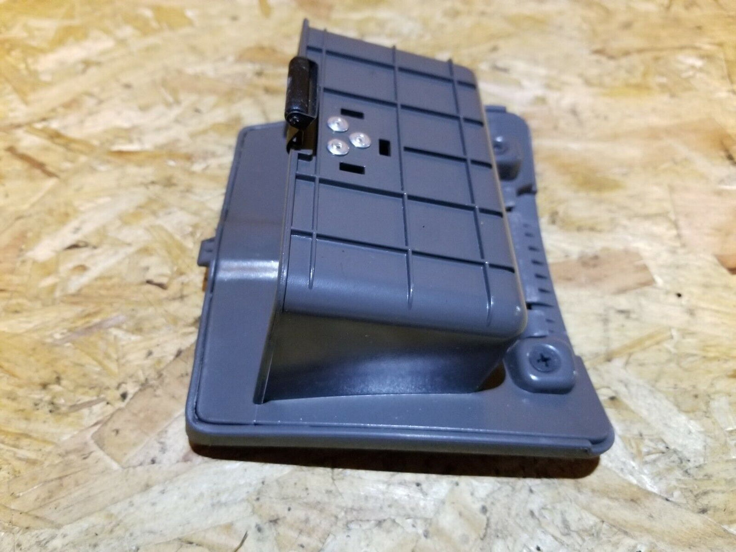 07 08 09 Hyundai Tucson Rear Center Console Lid / Compartment OEM 89k