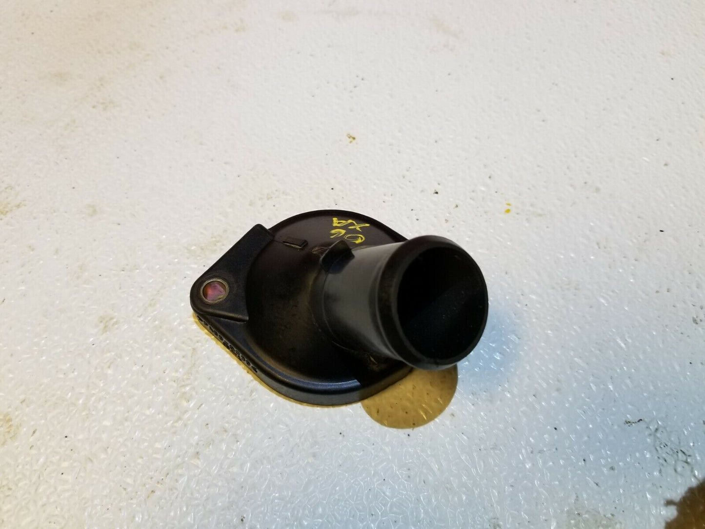 04 05 06 Scion Xa 1.5l Thermostat Housing OEM 1nz-fxe