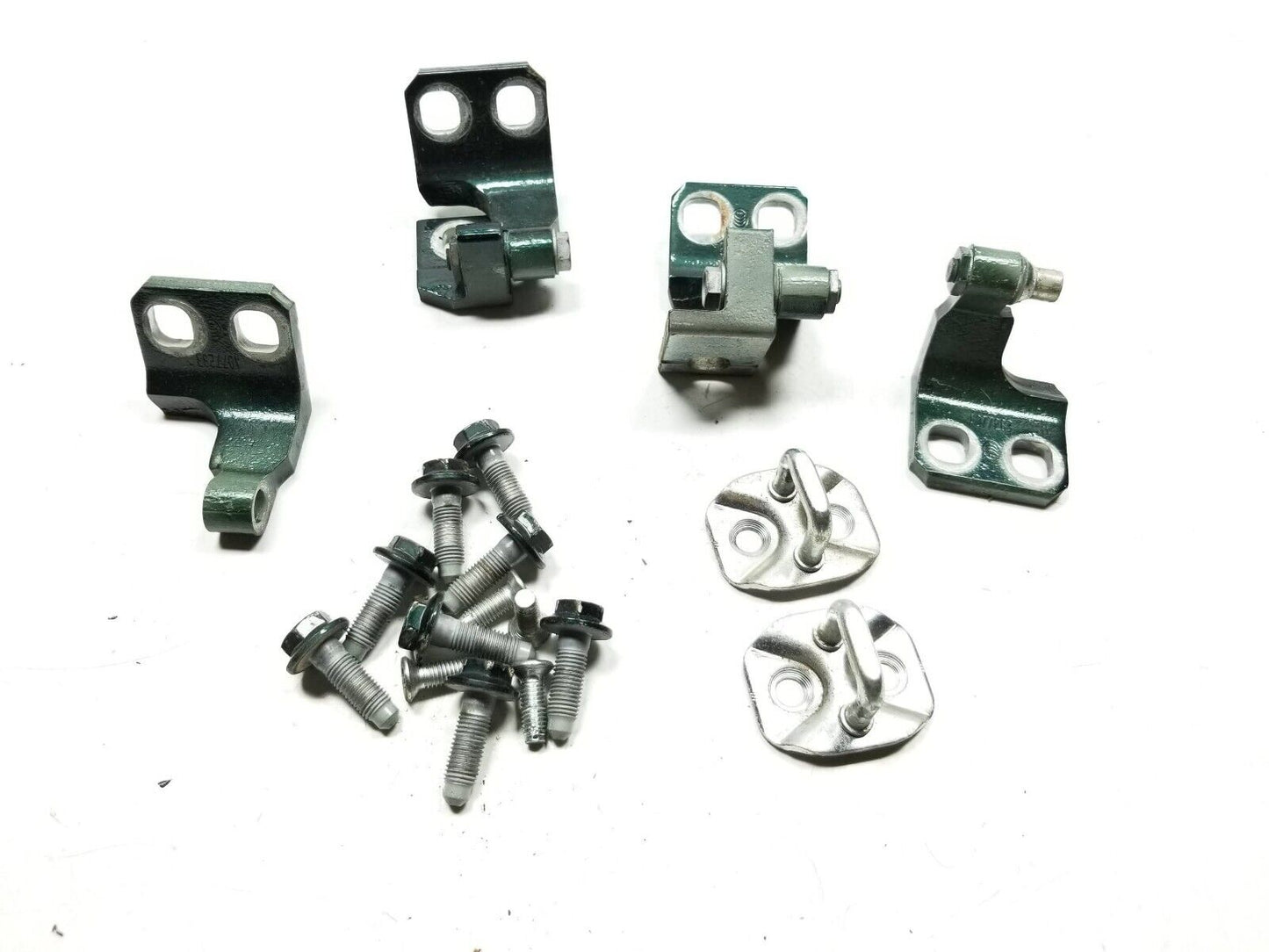 14 15 16 17 Fiat 500l Right Passenger Side Door Hinge   OEM