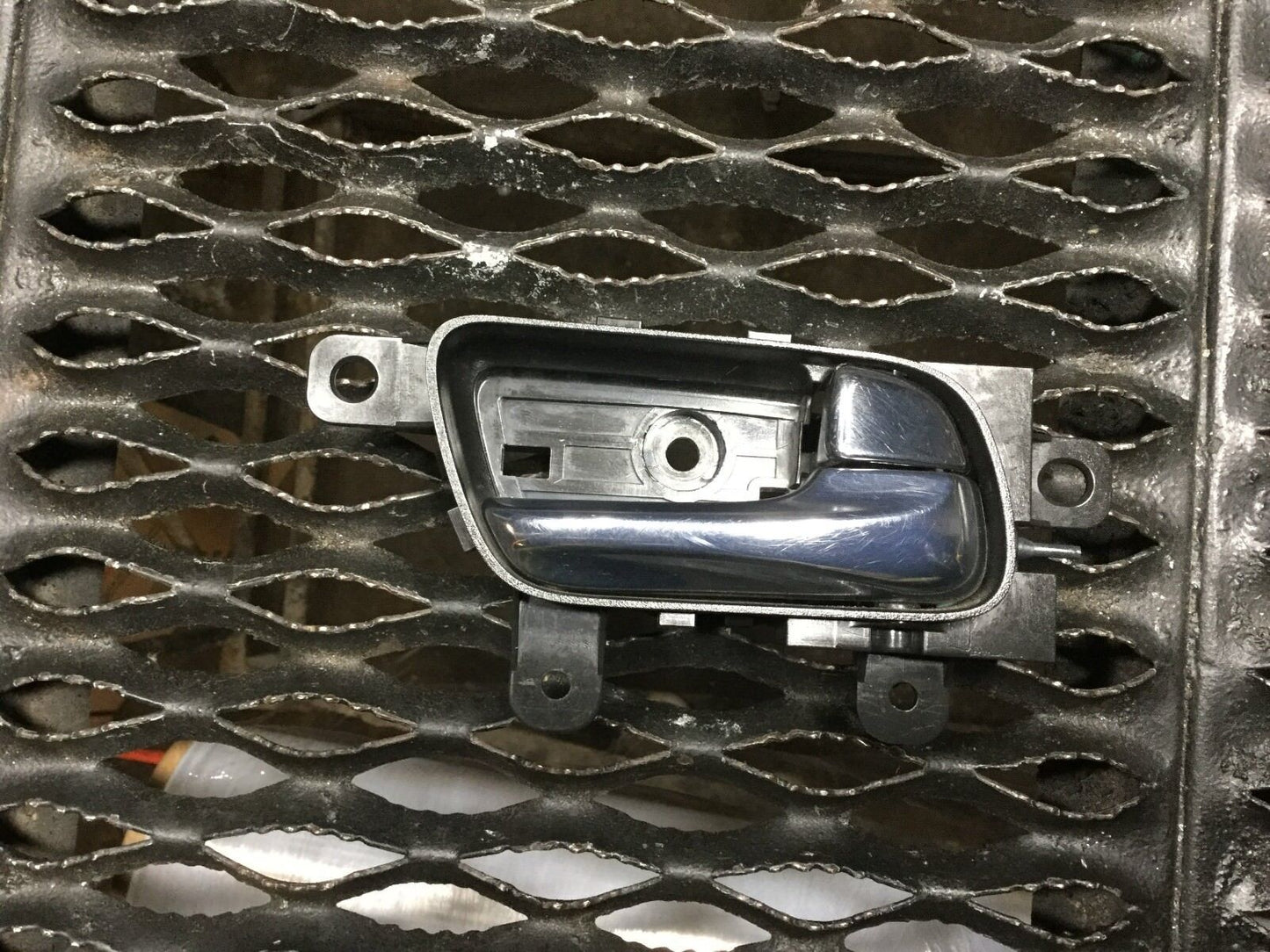 08 09 10 11 12 13 Infiniti G35 G37 Front Right Door Interior Handle OEM