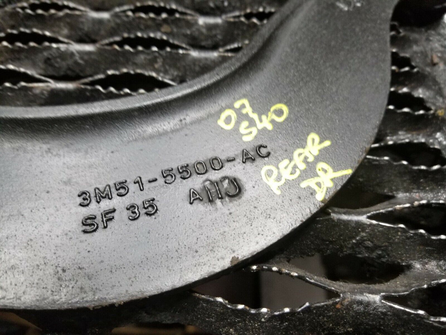 05 06 07 Volvo S40 2.4l Rear Control Arm Left Driver Side OEM