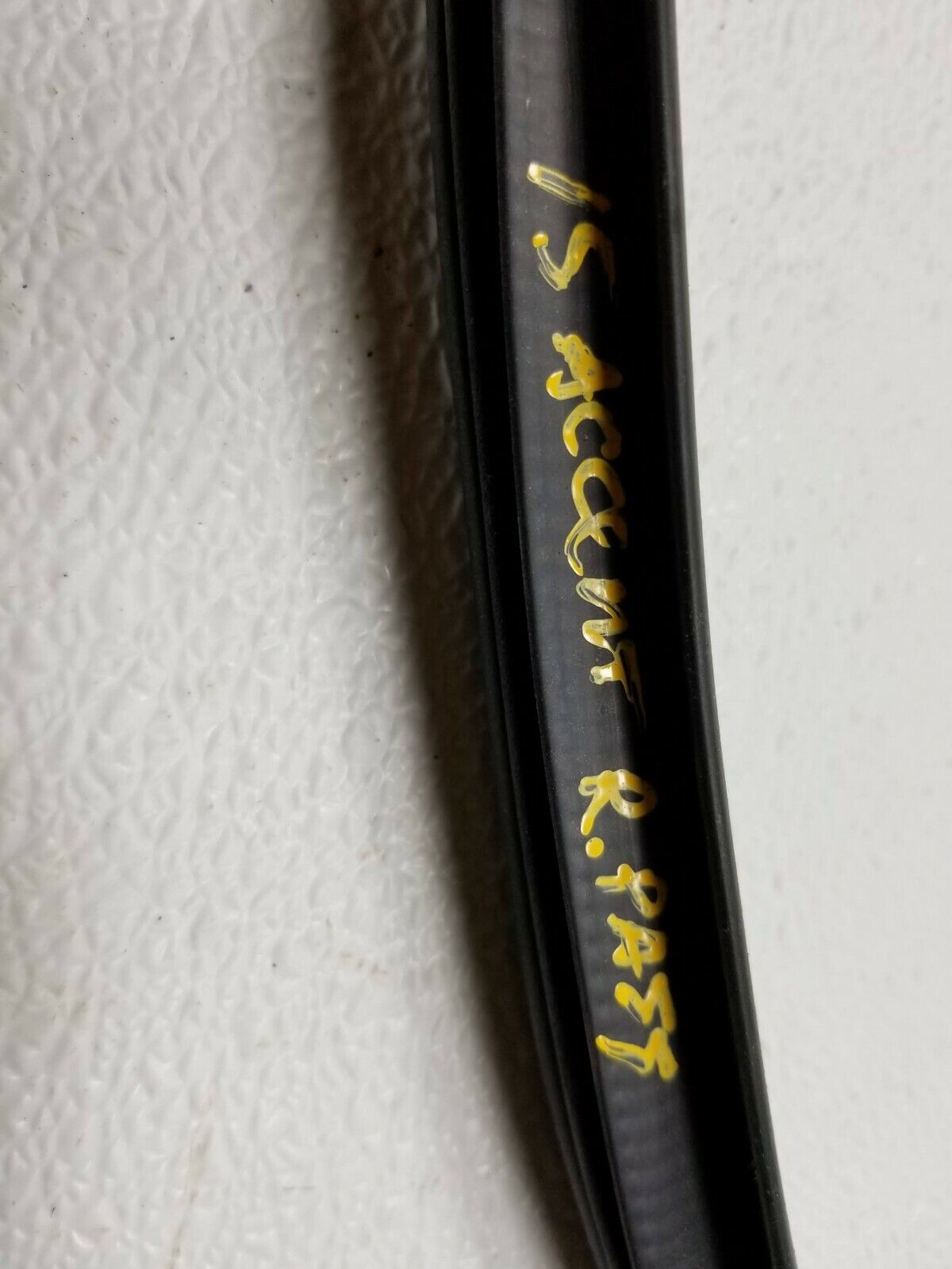 15 16 17 Hyundai Accent Hatch Rear Right Pass Side Door Weatherstrip Seal OEM
