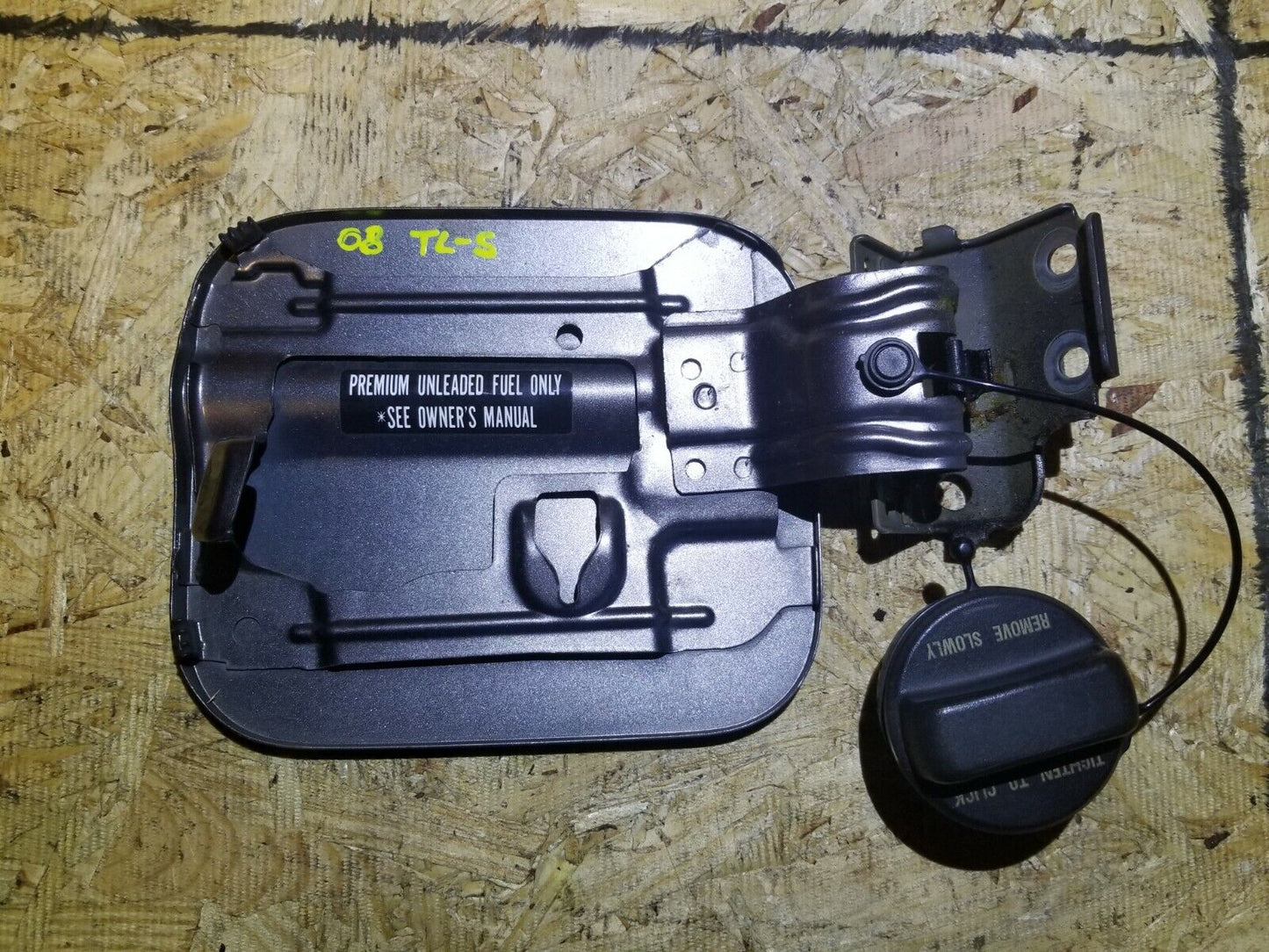 04 05 06 07 08 Acura Tl Type-s Fuel Tank Door Lid W/ Filler Gas Cap OEM