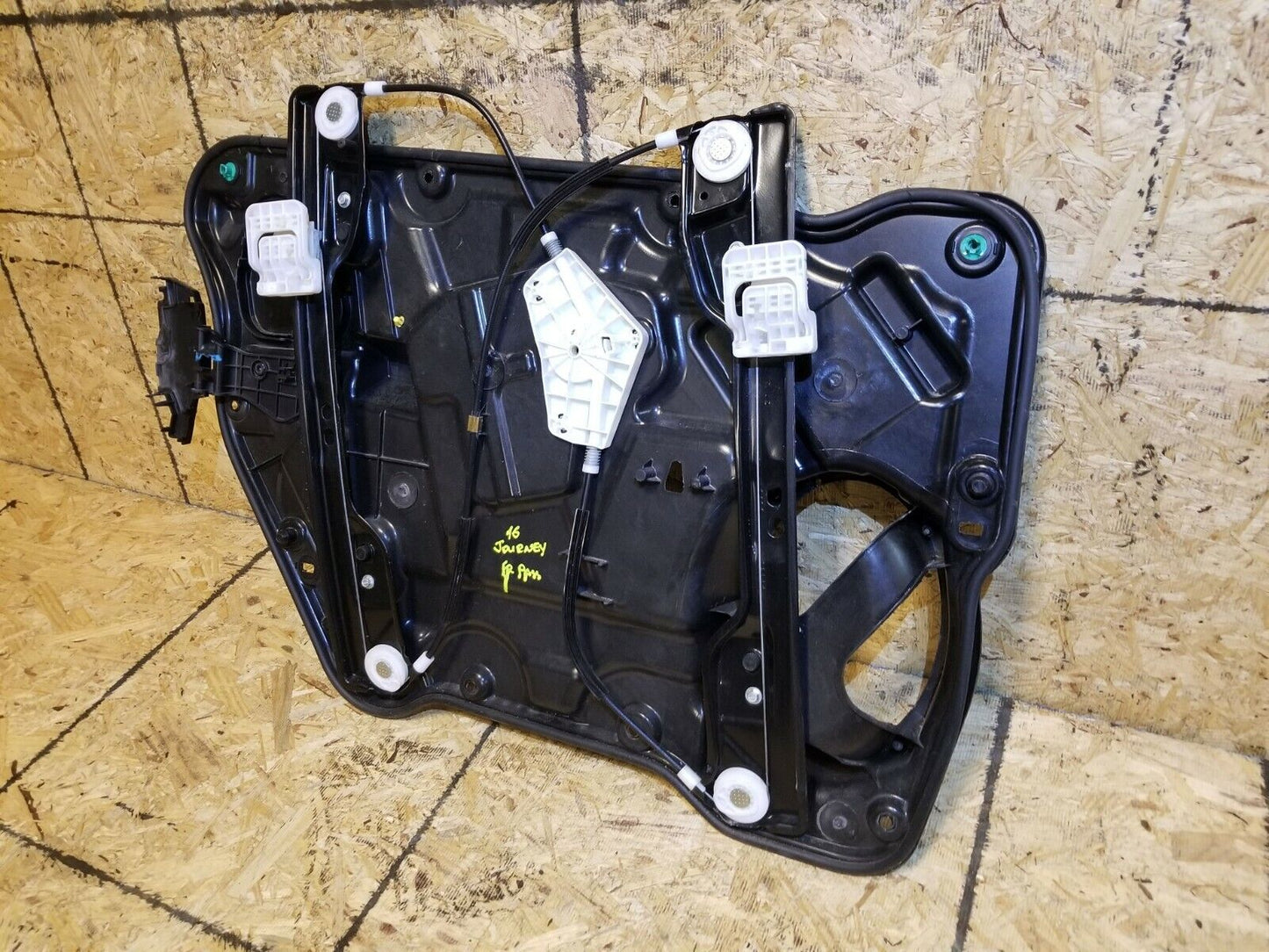 12 13 14 15 16 Dodge Journey Front Right Pass Door Window Regulator Panel OEM