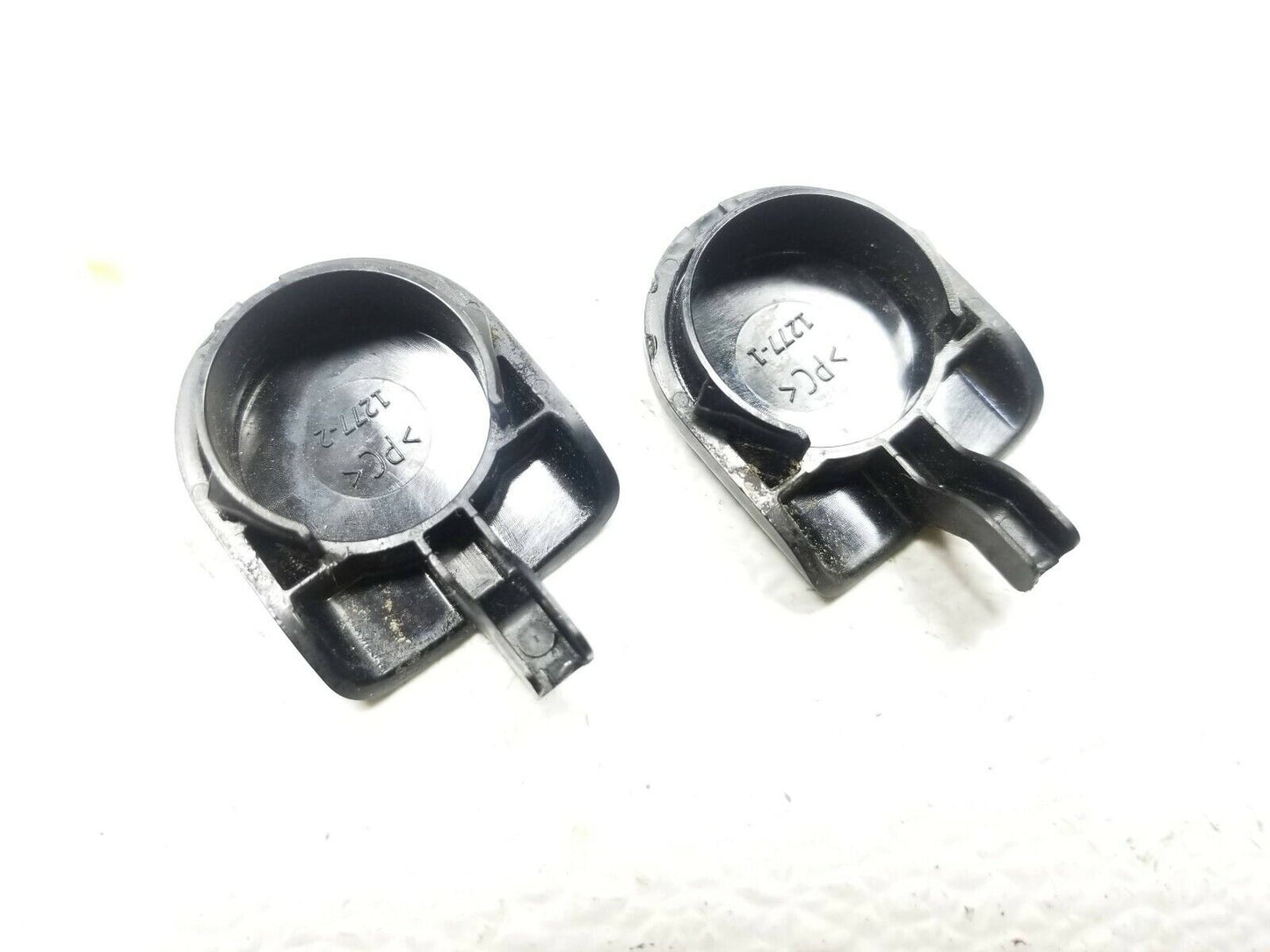14 15 16 Mazda 3 Sdn Front Wiper Arm Bolt Cap Pair OEM 41k Miles