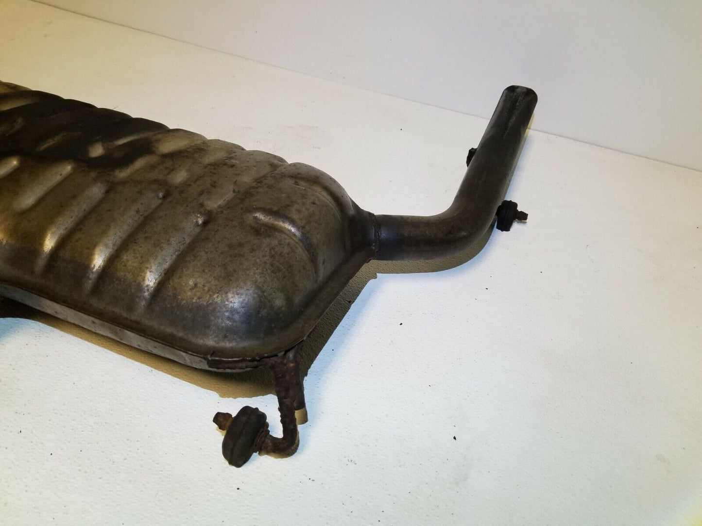 07 08 09 10 Chrysler Sebring 2.4l Rear Exhaust Muffler OEM
