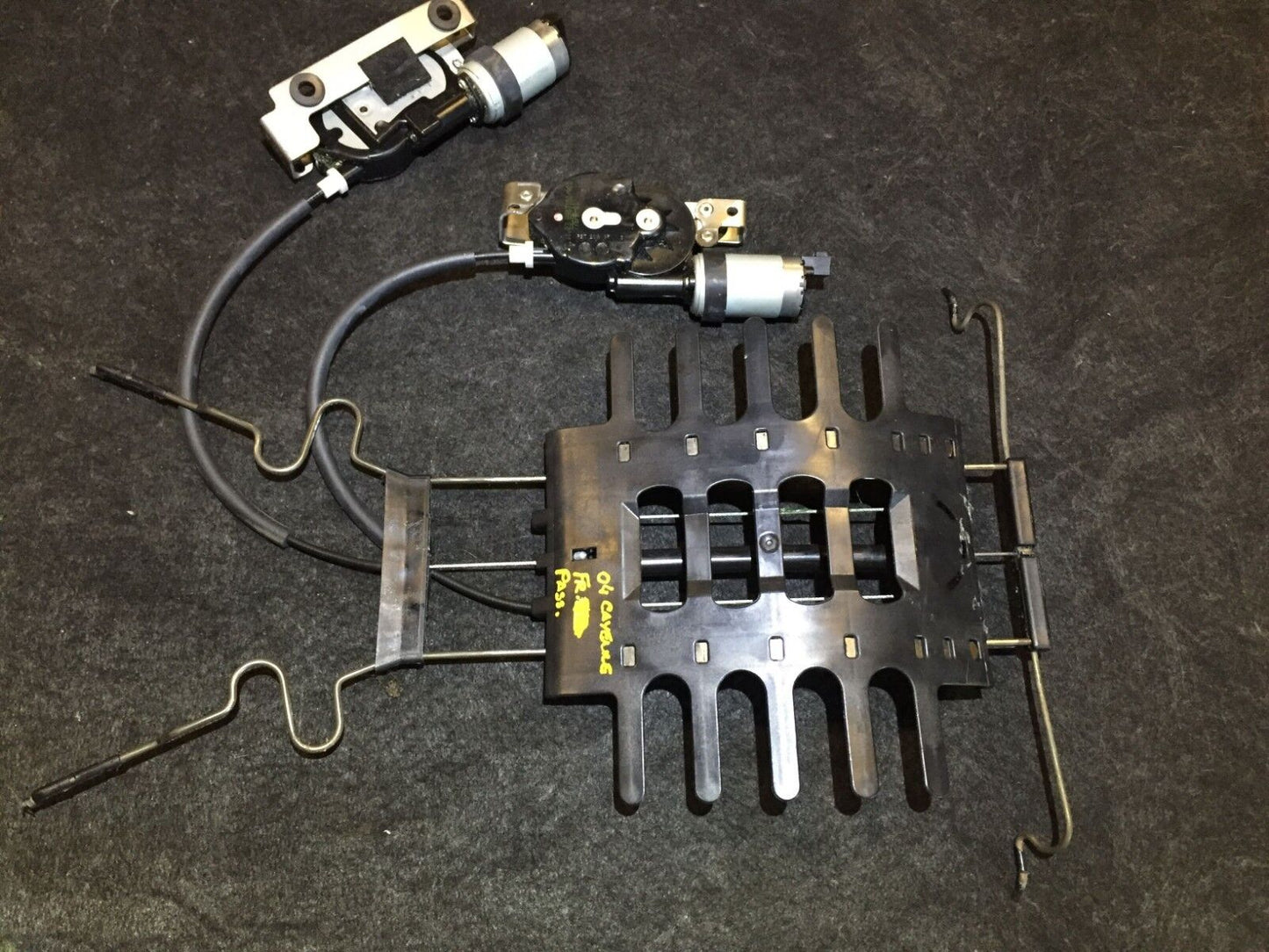 03 04 05 06 Porsche Cayenne Front Right Passenger Seat Power Lumbar Pump Motor