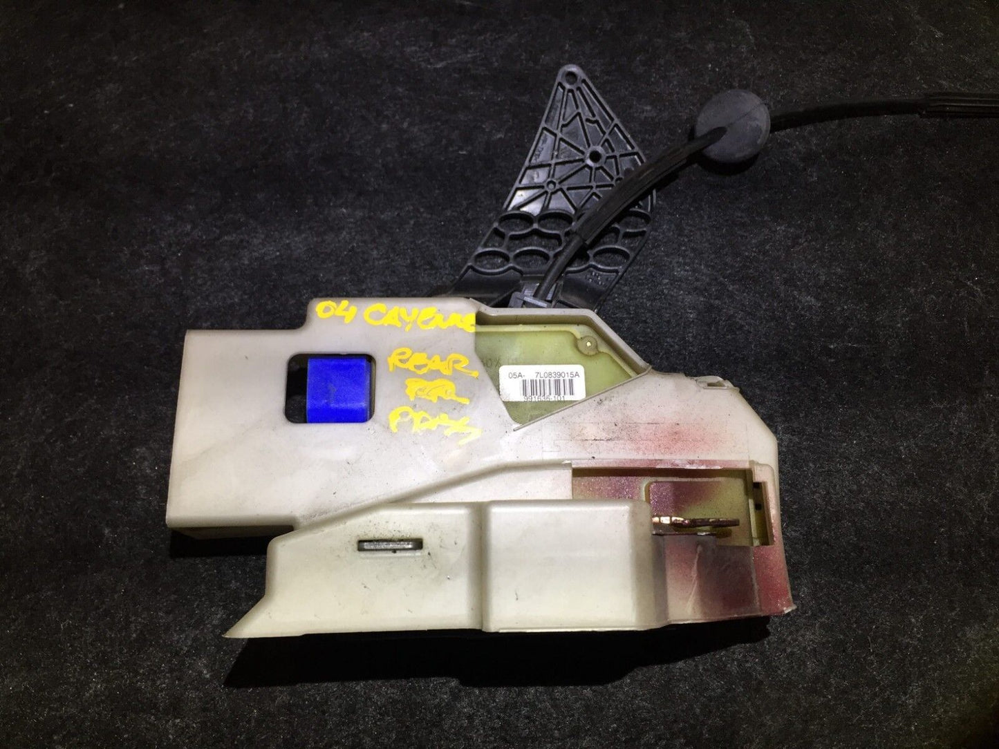 03 04 05 06 Porsche Cayenne Rear Right Passenger Door Lock Actuator OEM