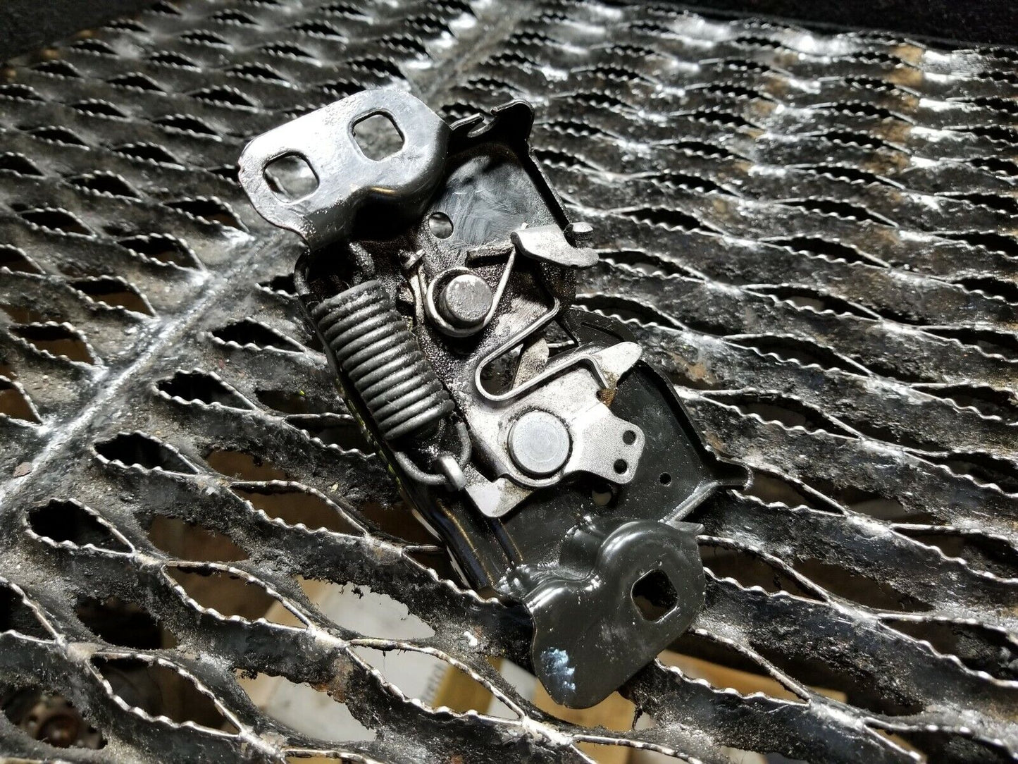 11 12 Dodge Caliber Hood Lock Latch Actuator OEM