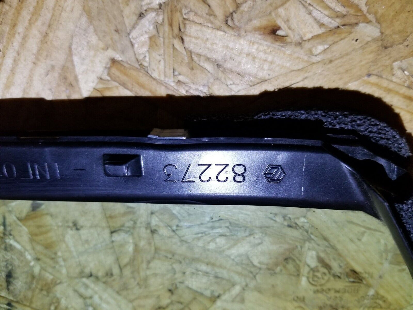 2014 2015 Infiniti Q40 Rear Left Driver Side Door Vent Glass OEM 34k