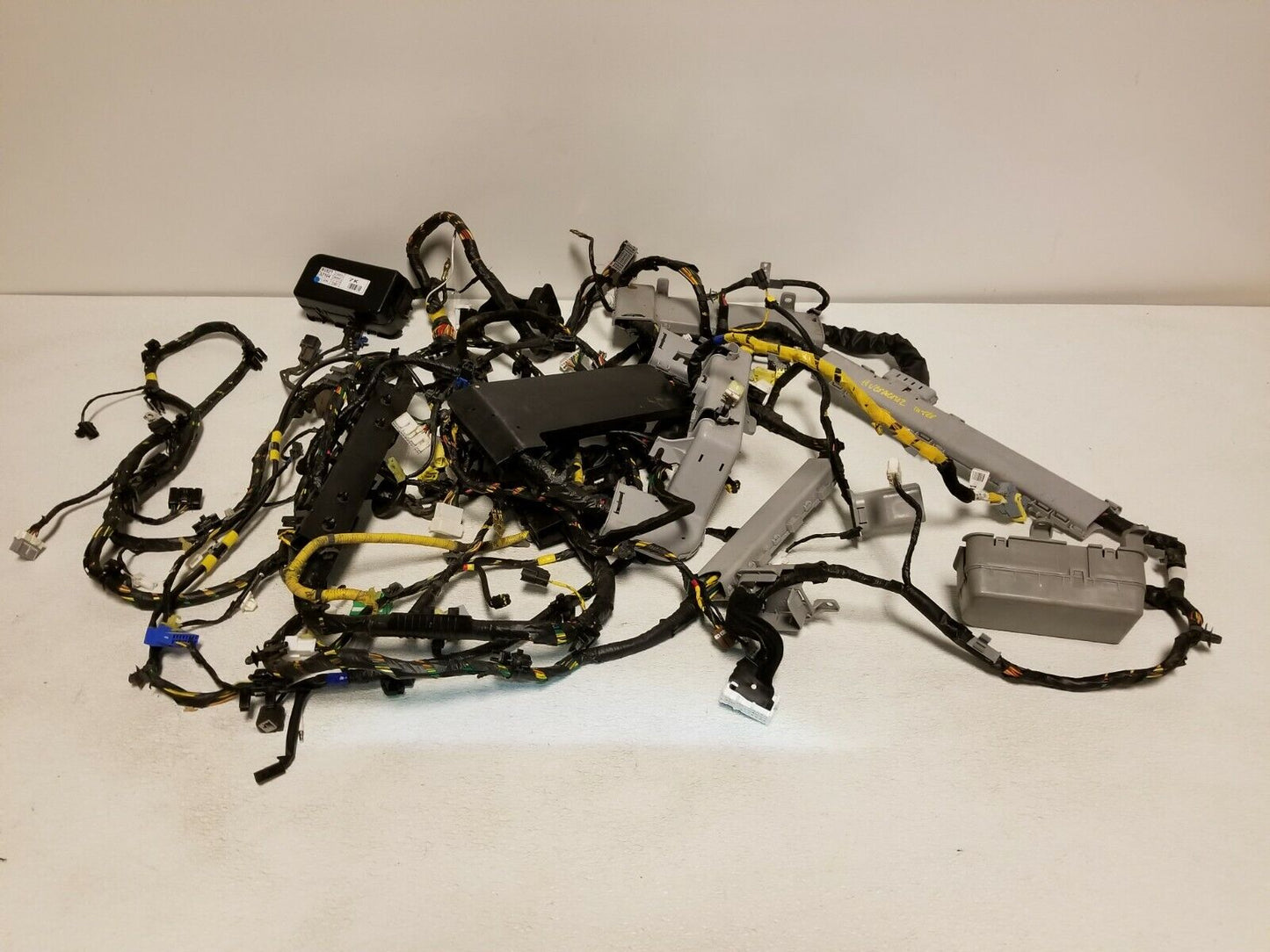 07 08 09 10 11 12 Hyundai Veracruz Interior Wire Harness OEM