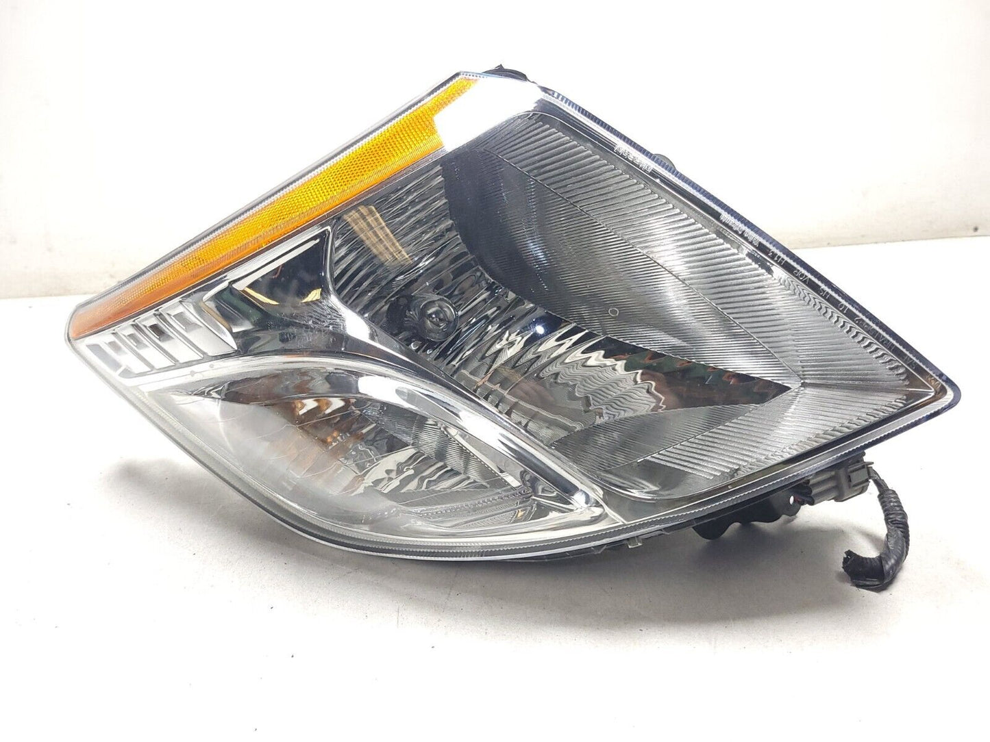 2010-2012 Nissan Sentra Headlight Left & Right Pair OEM