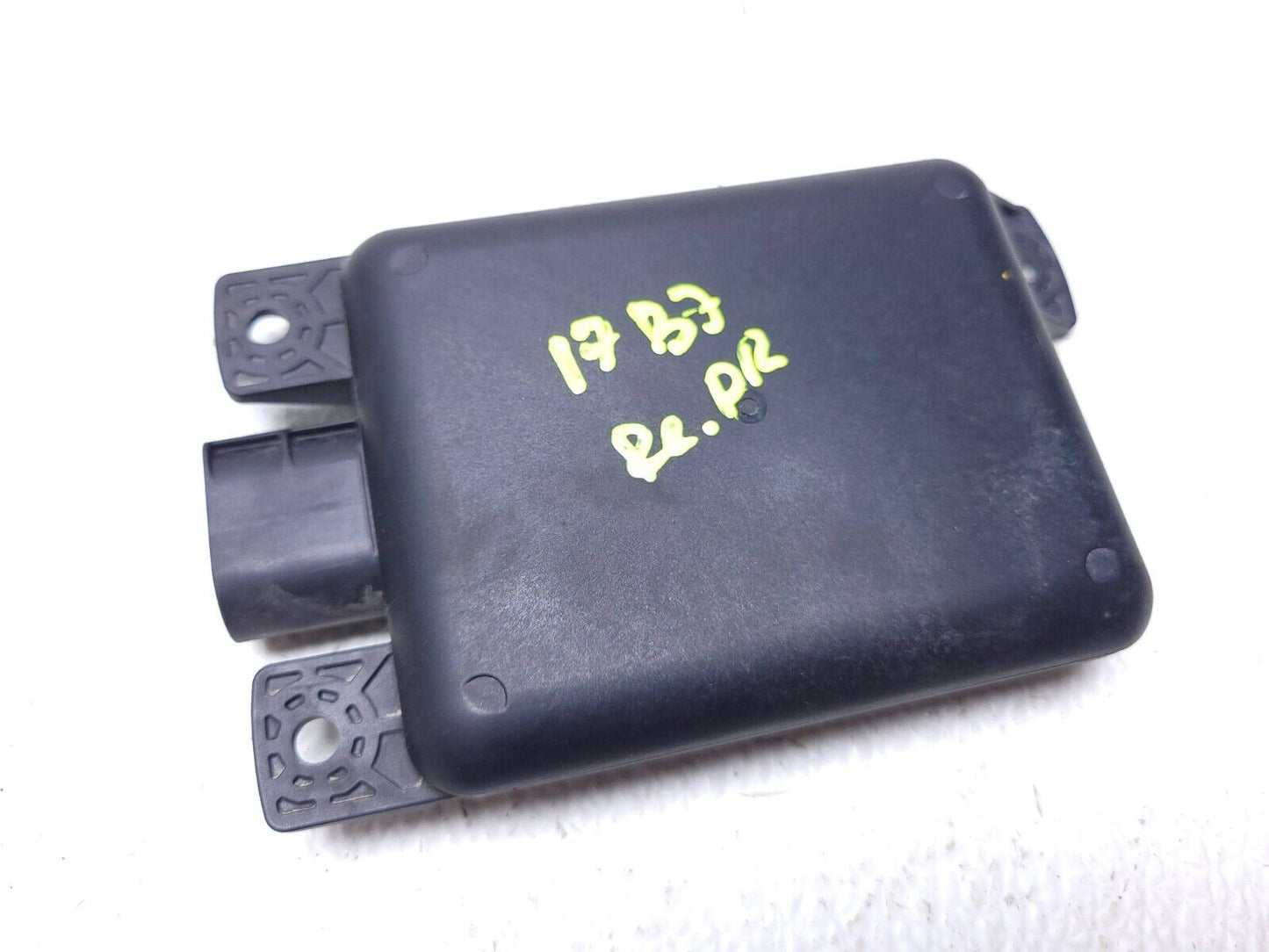 16-19 Volkswagen Passat Rear Blind Spot Radar Sensor Monitor Driver Side Lh OEM