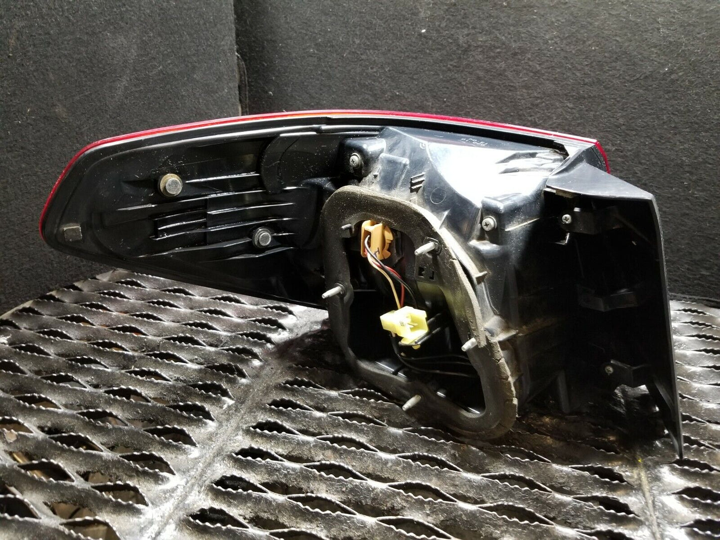 10 11 12 13 14 Subaru Legacy Sedan Right Passenger Side Tail Light OEM