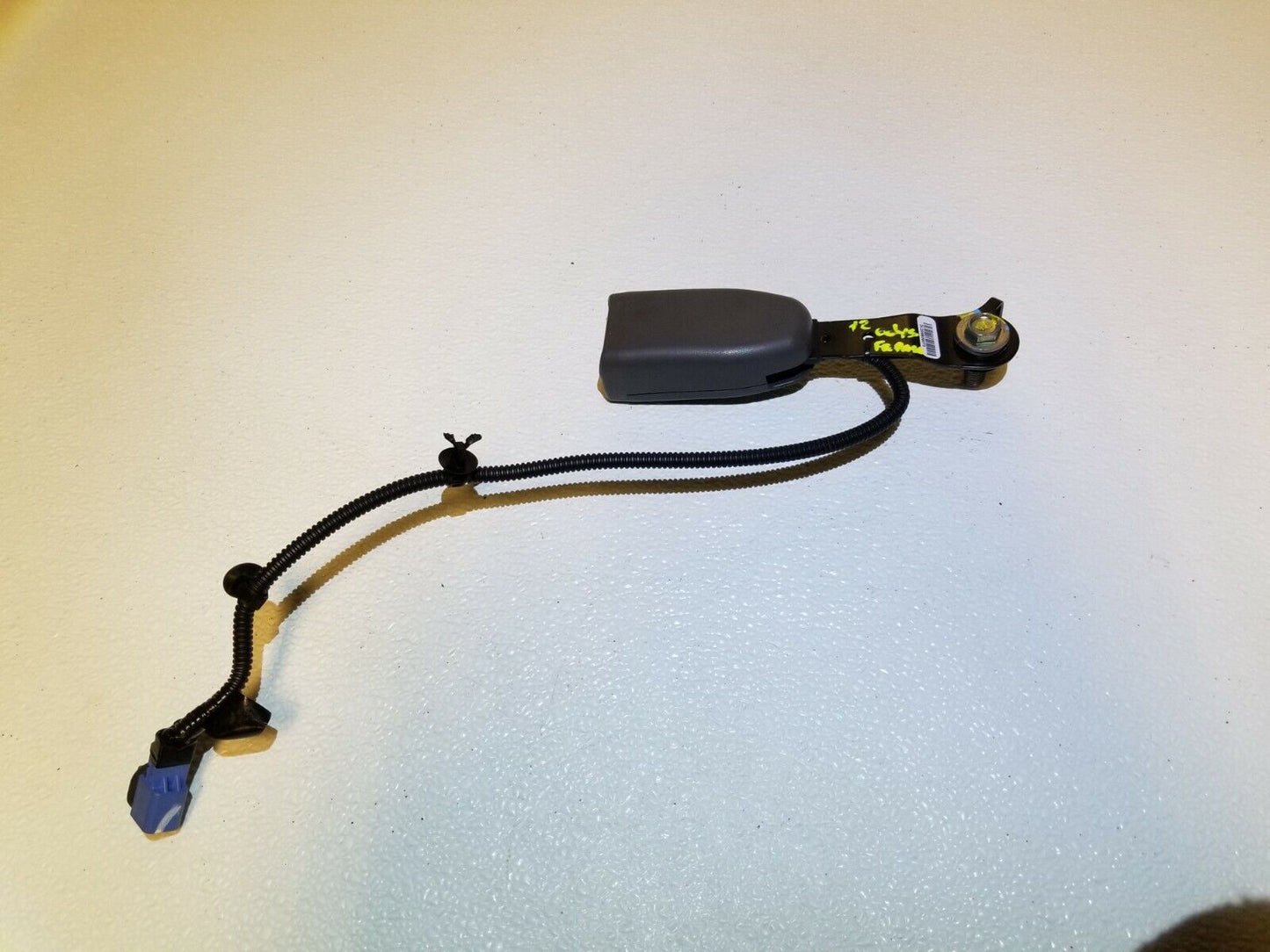 11 12 13 Honda Odyssey Front Right Passenger Seat Belt Buckle OEM