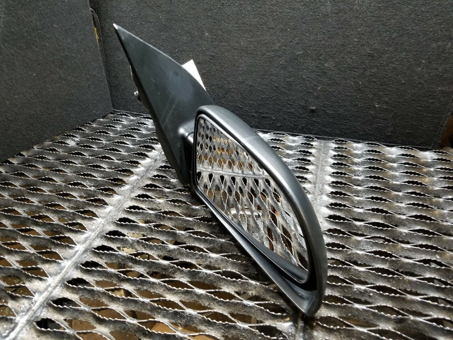 06 2006 Chevrolet Equinox Passenger Right Door Side View Mirror OEM