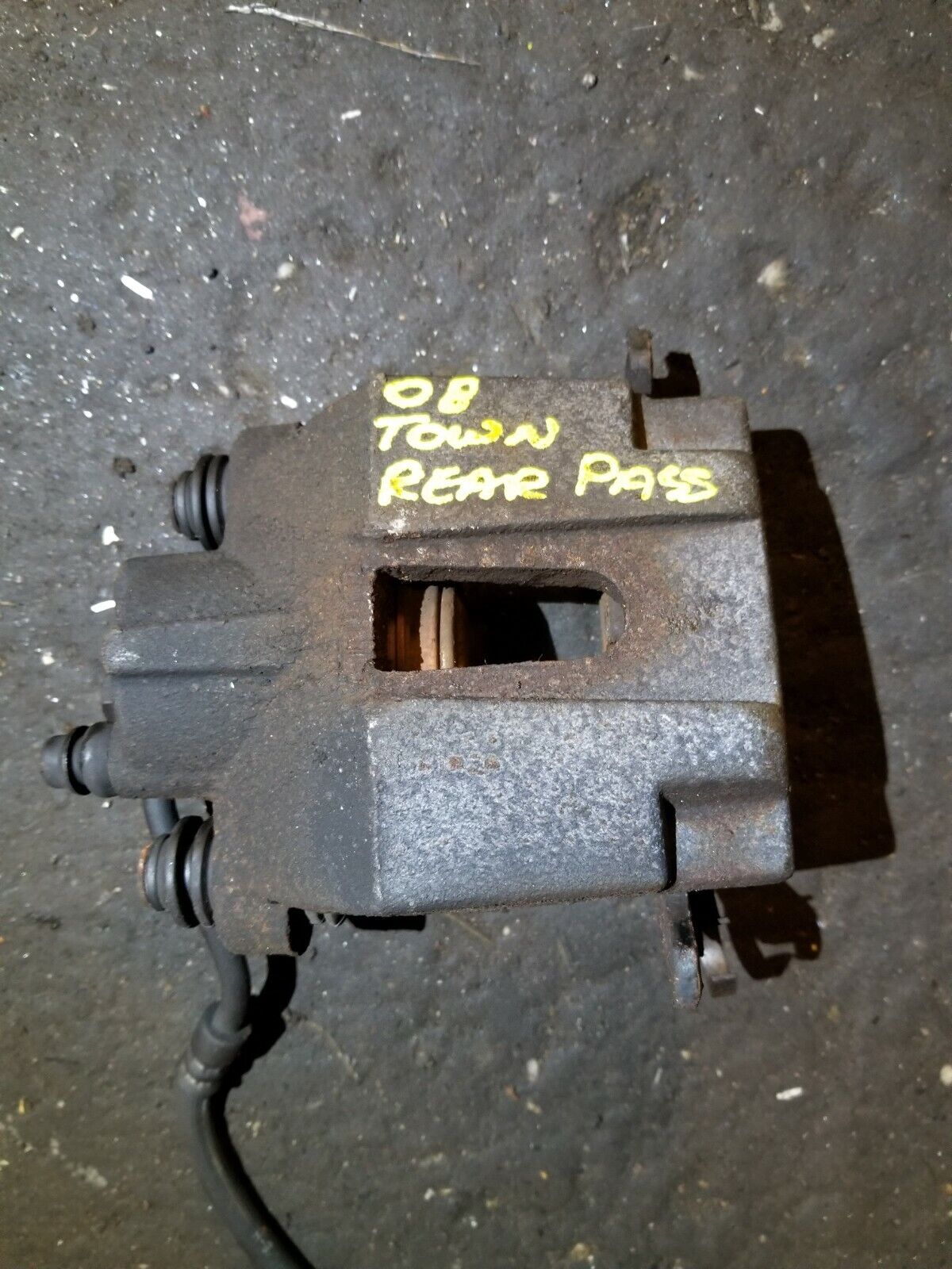 06 07 08 09 10 11 Lincoln Town Car Rear Right Pass Side Brake Caliper OEM 65k