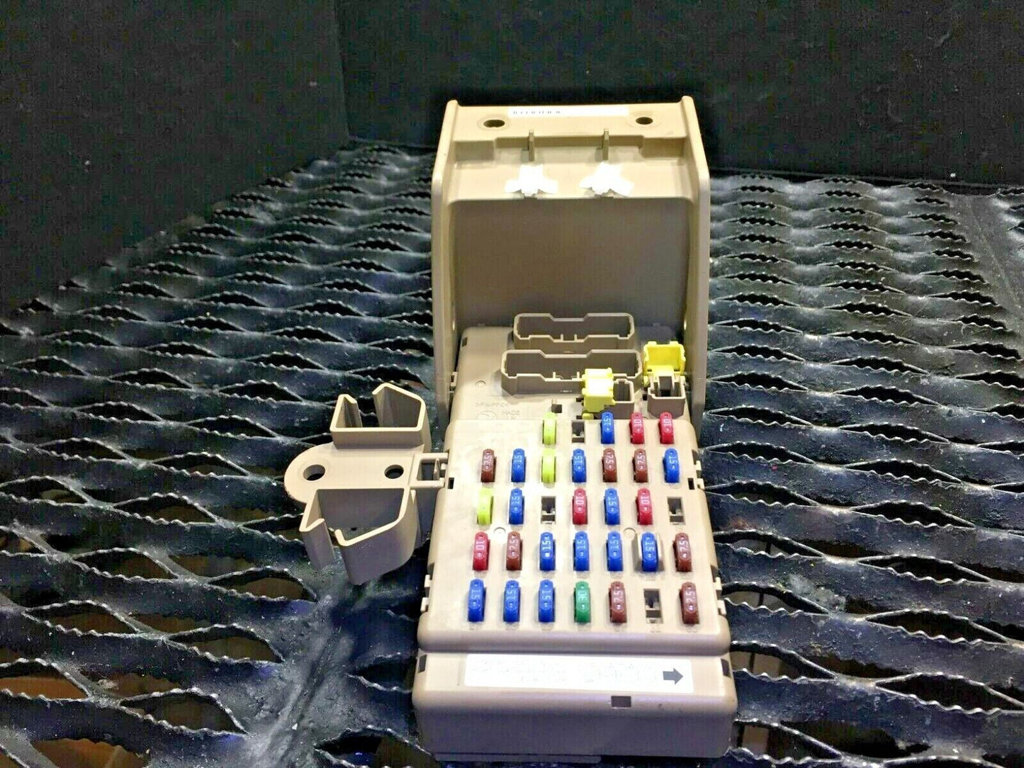08 09 10 Subaru Impreza 2.5l Fuse Box 82201fg000 OEM