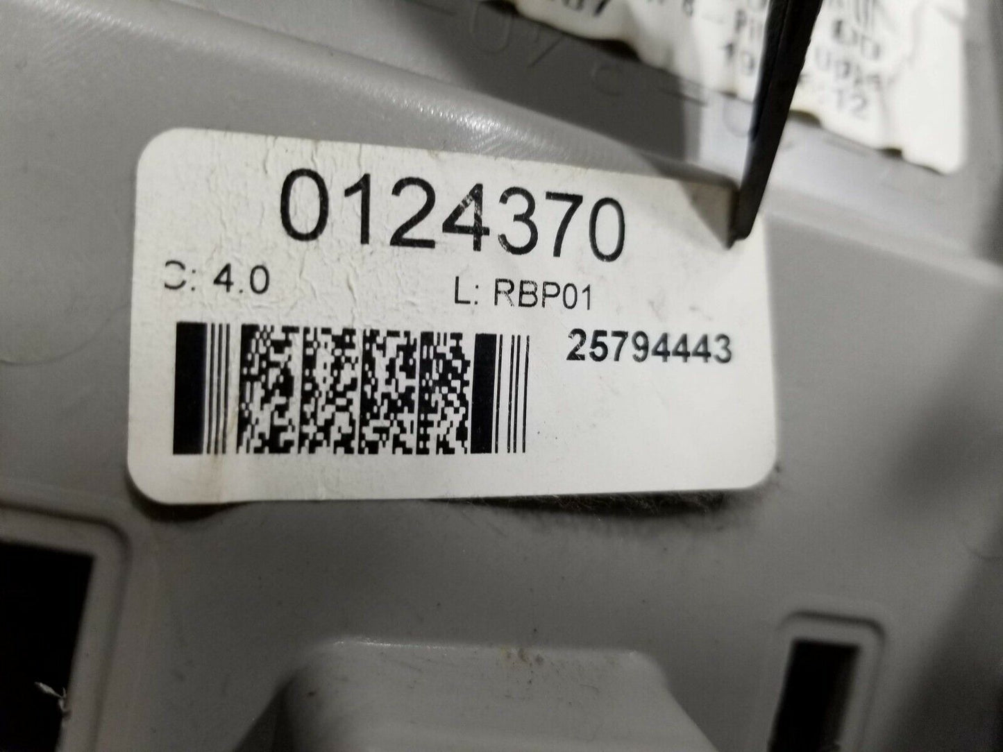 07 08 09 10 11 12 GMC Acadia Interior Upper Center B Pillar Trim Right Pass OEM