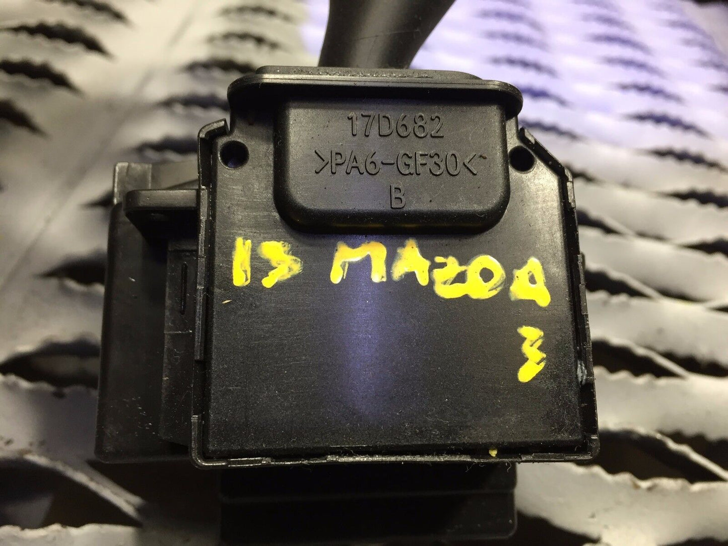 09 10 11 12 13 Mazda 3 Steering Wheel Headlight Lamp Turn Signal Switch OEM