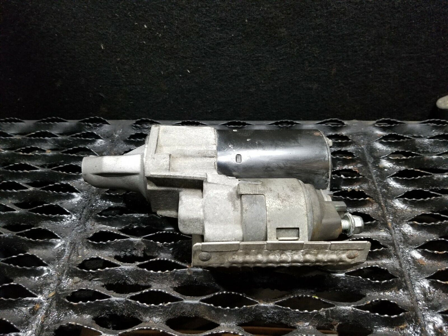 07 08 09 10 Mercedes-benz R350 Starter Motor OEM