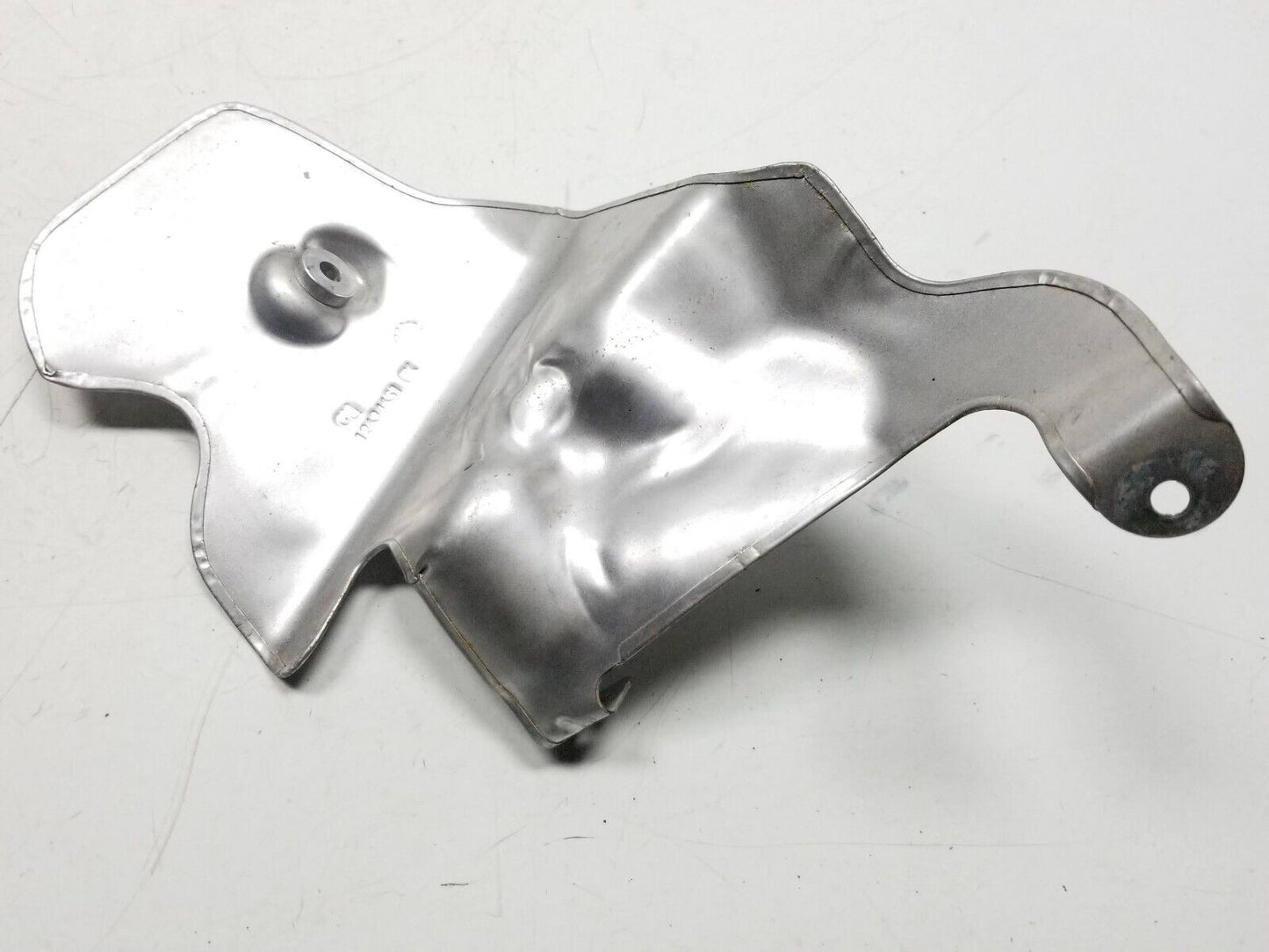 2013 - 2018 Cadillac Ats Oil Pump Flow Control Valve Heat Shield 12634651 OEM