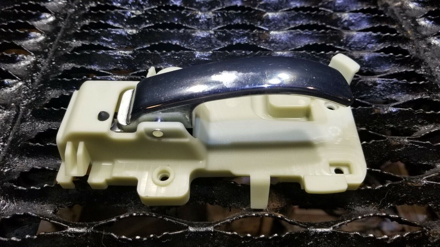 12 13 14 15 16 Jeep Patriot Interior Door Handle Rear Right Passenger Side OEM