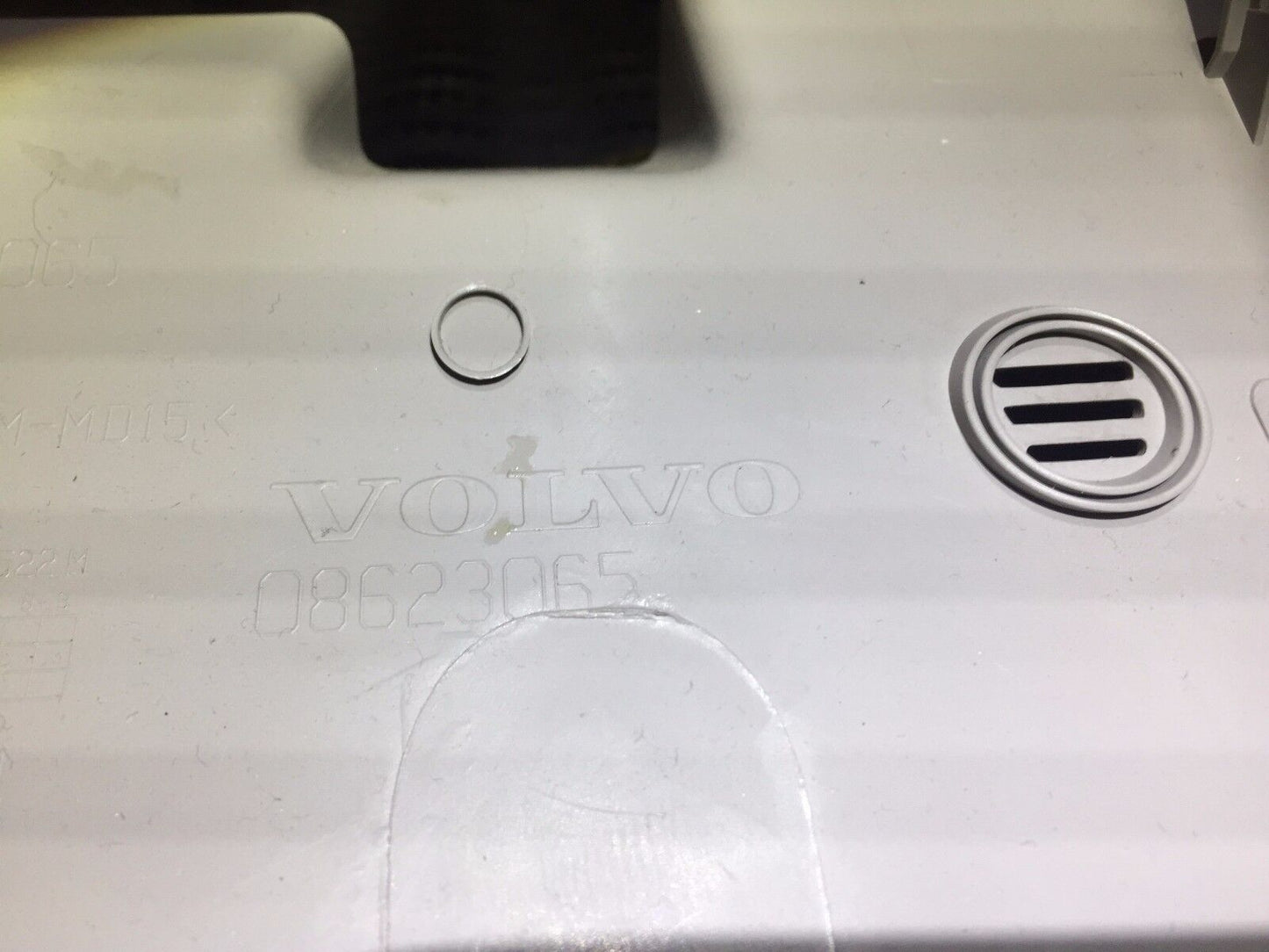 05 06 07 08 09 10 11 Volvo S40 Lower Dash Cover Knee Guard OEM