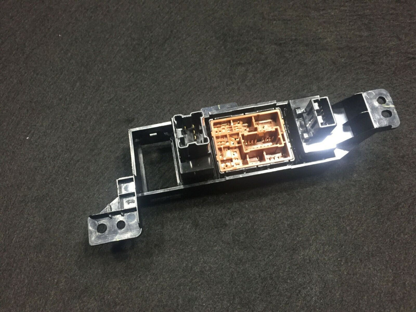09 10 11 12 13 14 Nissan Maxima Power Mirror Regulator & Traction Switch OEM D38