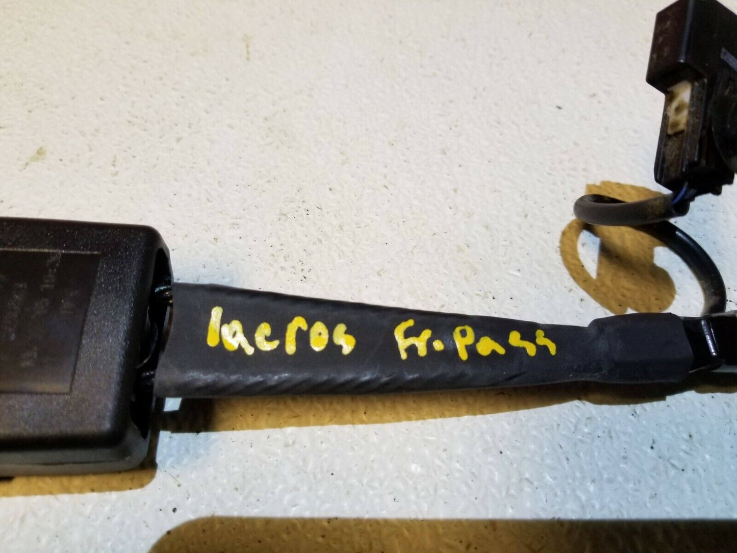 14 15 16 Buick Lacrosse Front Right Passenger Seat Belt Buckle OEM 60k