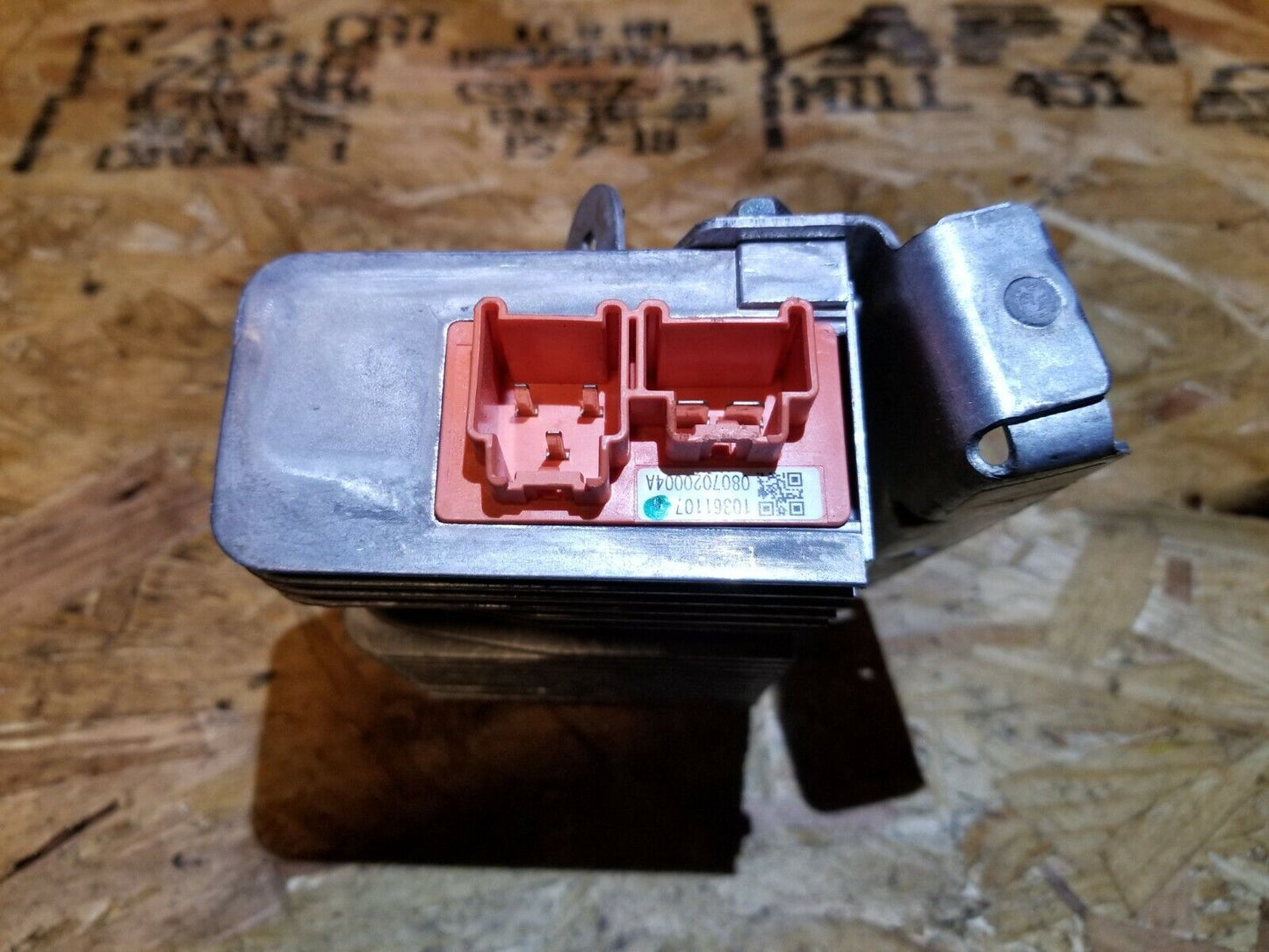 09 10 2009 2010 GMC Acadia Power Inverter Control Module OEM #15
