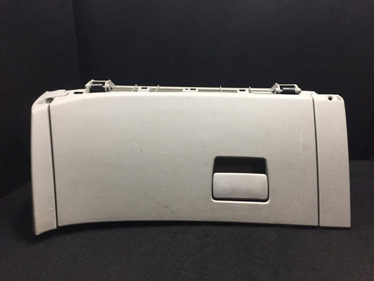 11 12 13 Buick Lacrosse Glove Box OEM D29