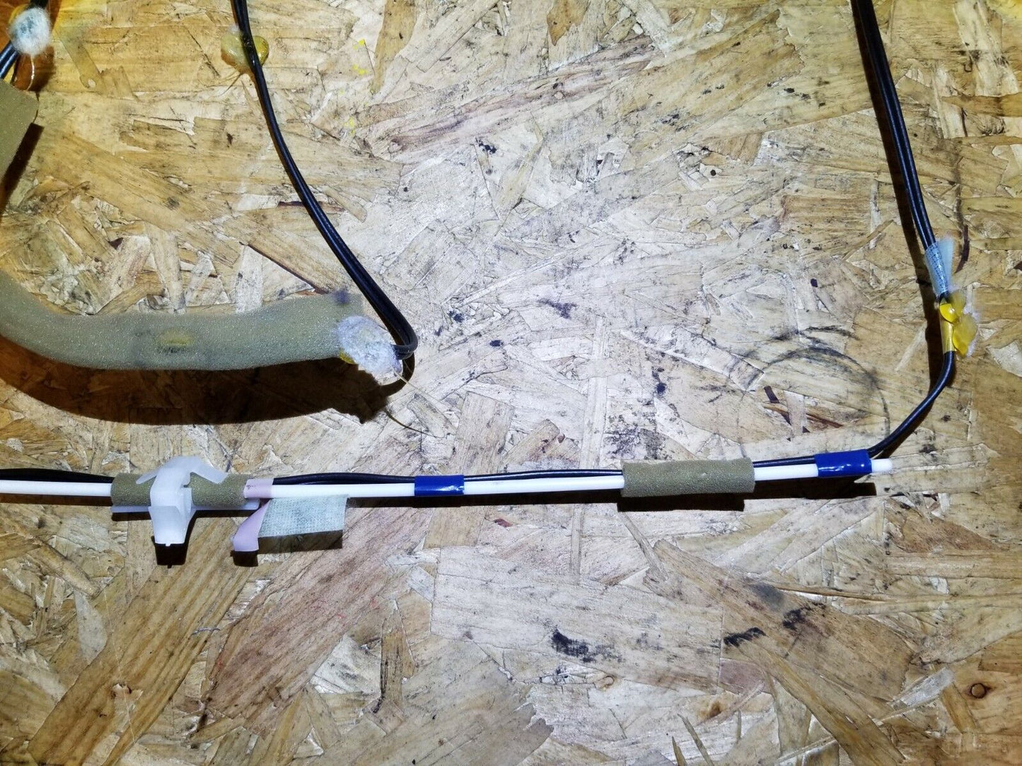 10 11 12 13 Mazda 3 Roof Mounted Antenna Wire Harness OEM