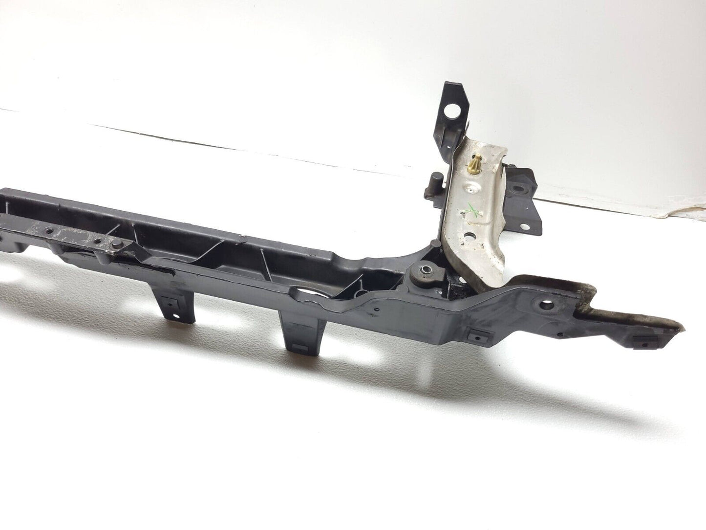2007 - 2014 Lincoln Navigator Radiator Support 7l14-16e166 5.4l OEM