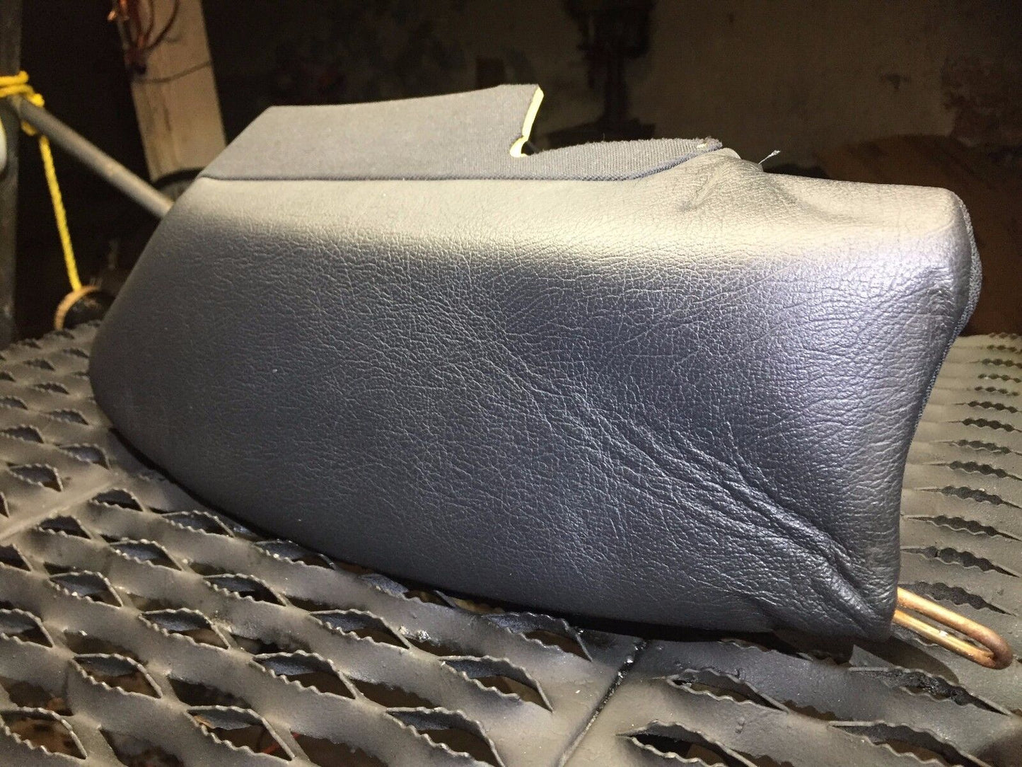 03 04 05 06 Mercedes C230 W203 Coupe Rear Right Seat Back Pillar Cushion OEM