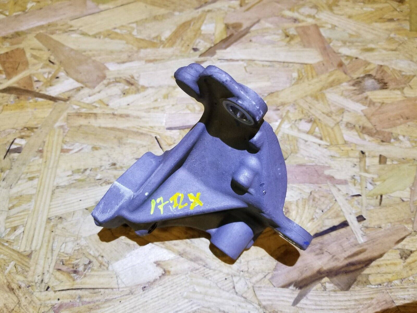 15 16 17 Acura TLX 2.4l Front Left Driver Engine Mount Bracket Support OEM