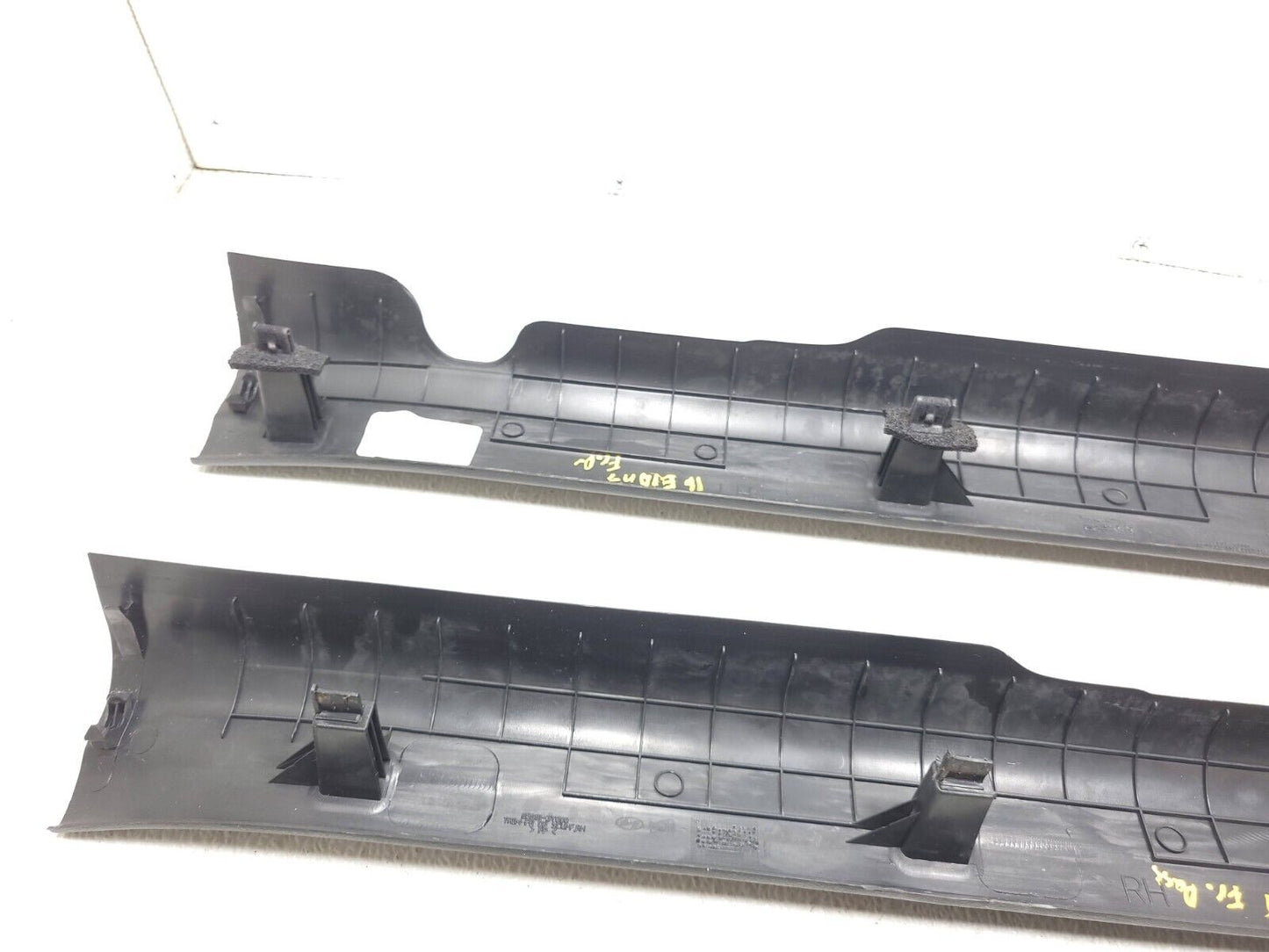 14 15 16 Hyundai Elantra Front Door Step Scuff Trim Left & Right Pair OEM Sdn