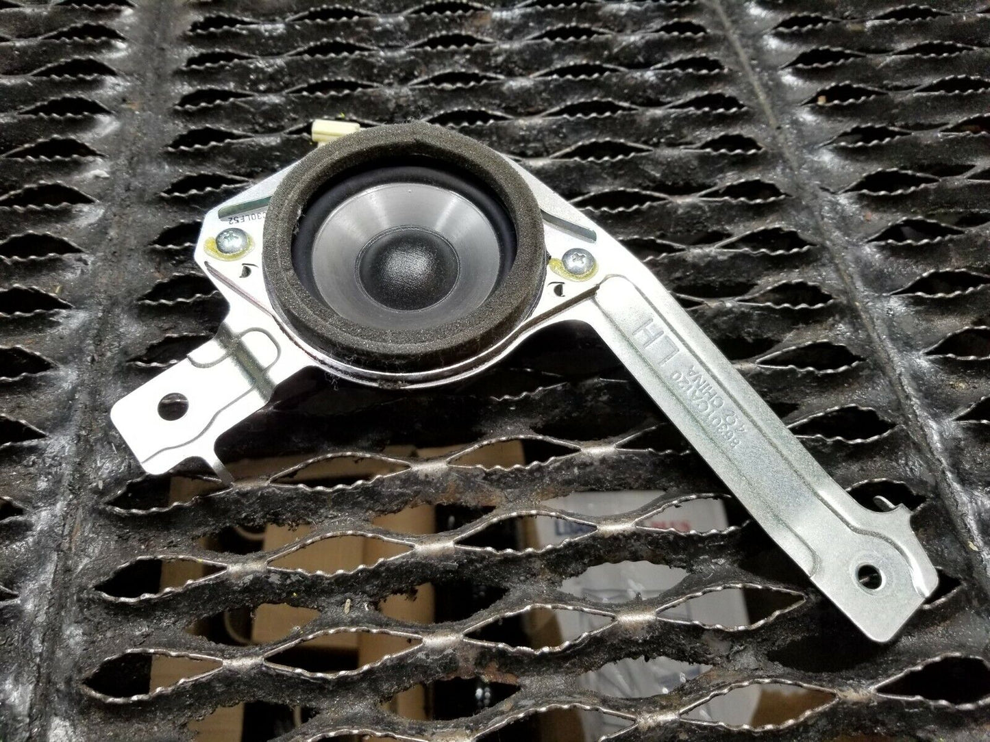 13 14 15 16 Scion Fr-s Tweeter Speaker Rear Left Driver Side OEM 71k Miles