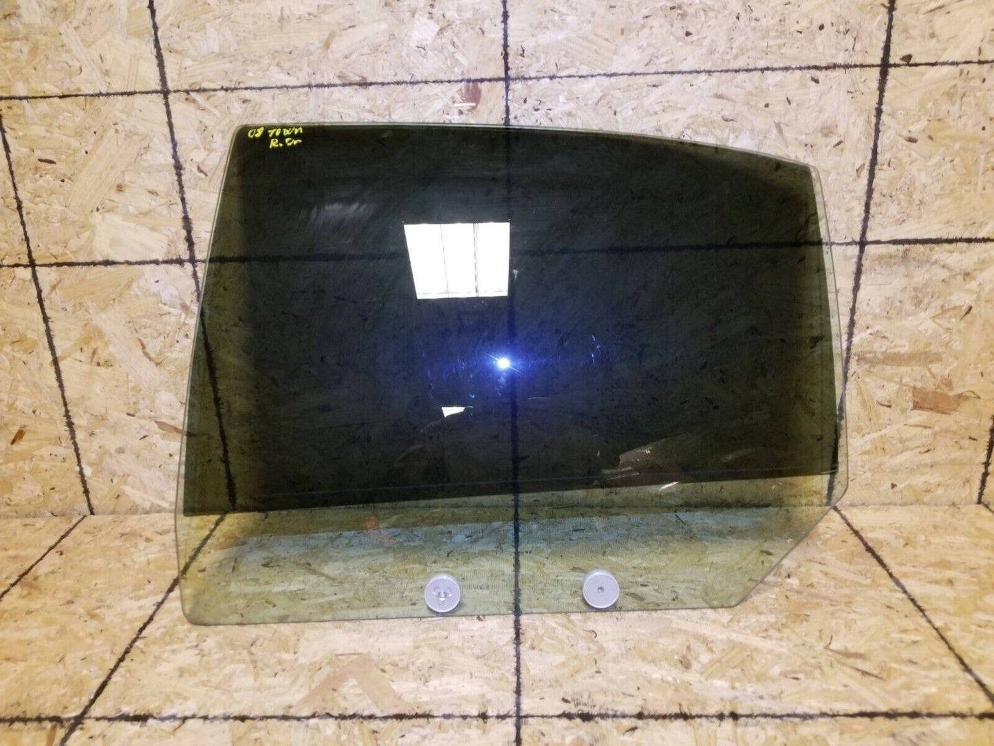 05 06 07 08 09 10 11 Lincoln Town Car Rear Left Driver Door Window Glass OEM 65k