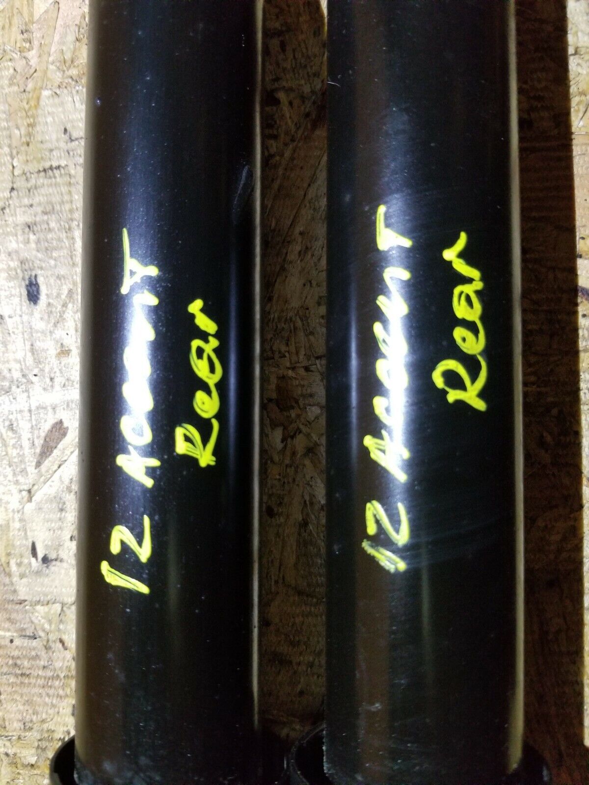 12 13 14 15 16 Hyundai Accent Hatch Rear Shock Strut Absorber Pair OEM