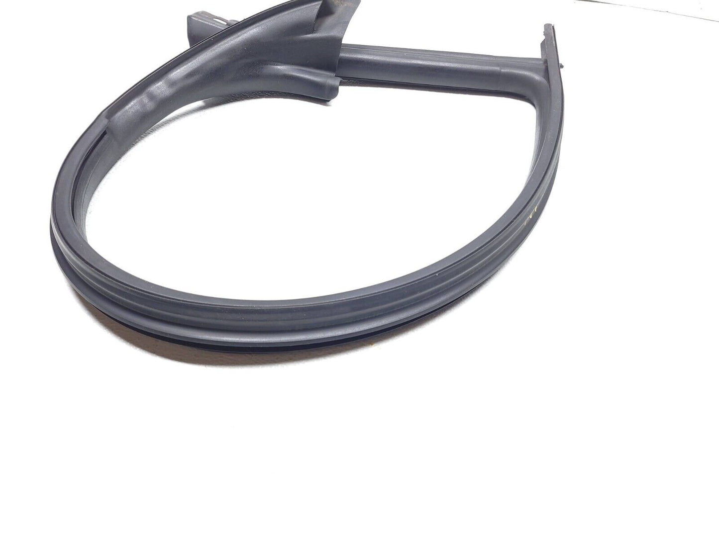 09 10 11 12 Volkswagen Cc Door Weatherstrip Seal Front Right Passenger Side OEM