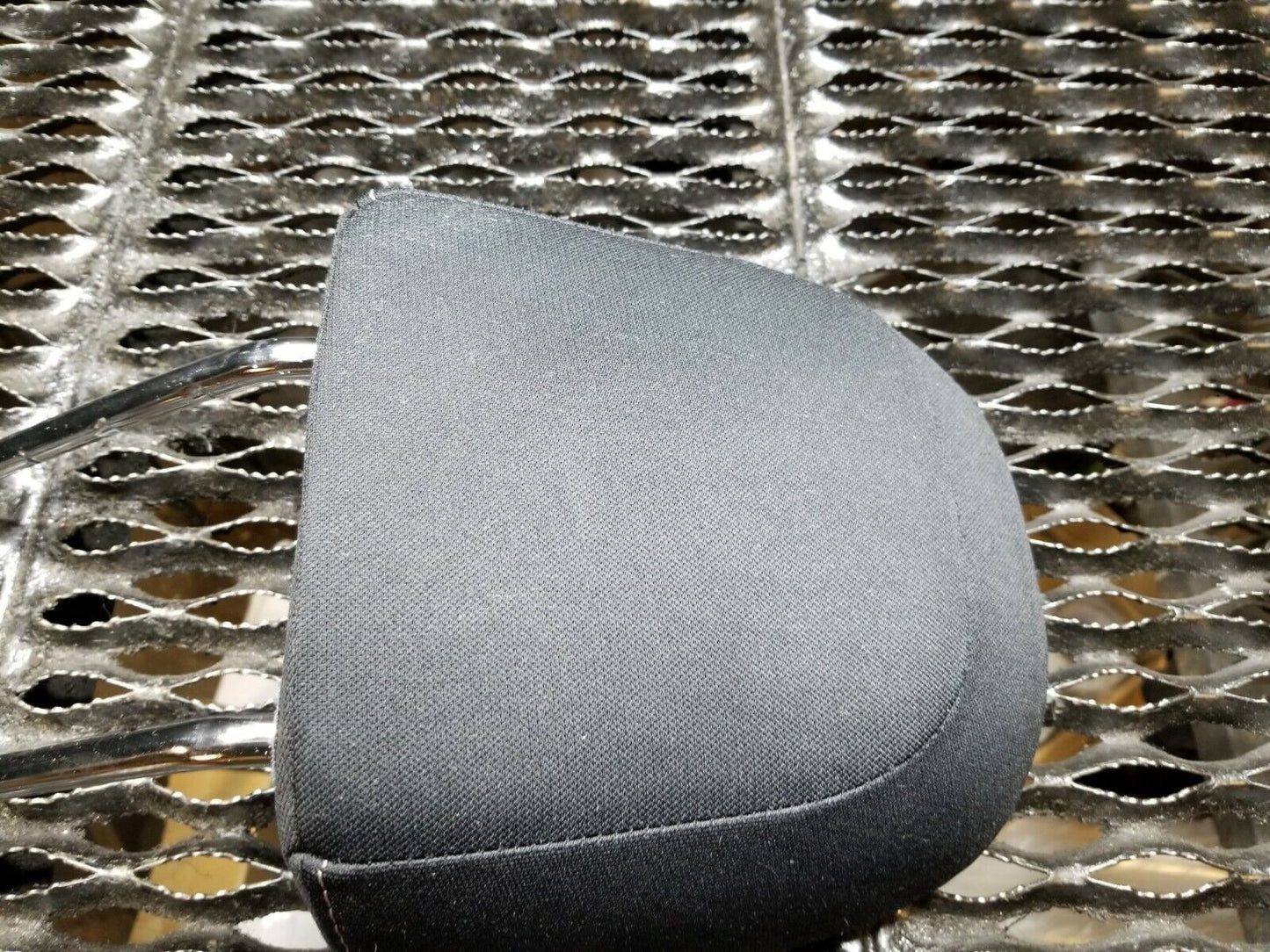 13 14 15 Subaru Xv Crosstrek Front Headrest Passenger Right OEM