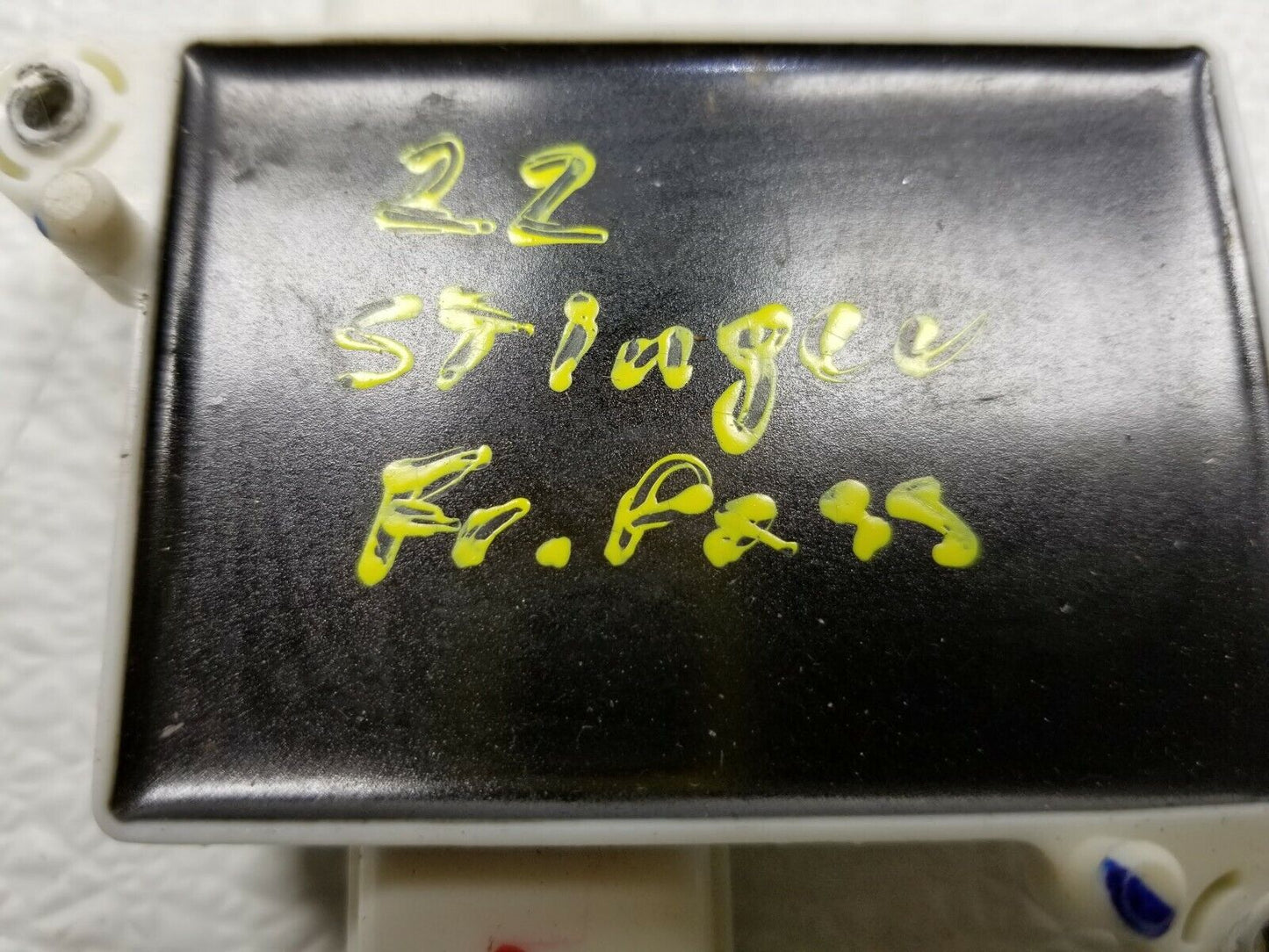 21 22 Kia Stinger Right Pass Front Seat Occupant Detection Module OEM 312 Miles