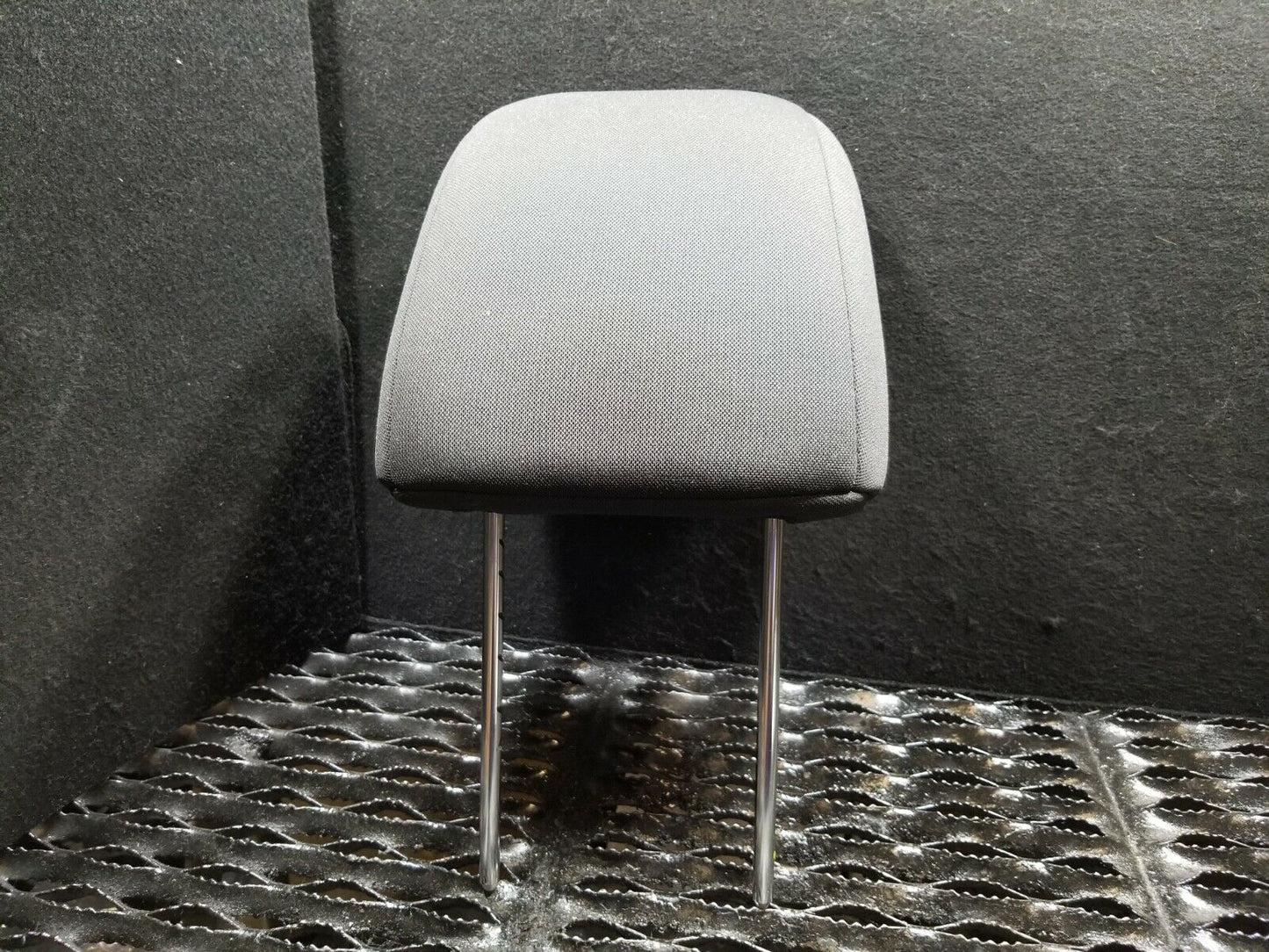 11 12 13 Kia Soul Front Left Driver Seat Headrest Head Rest OEM