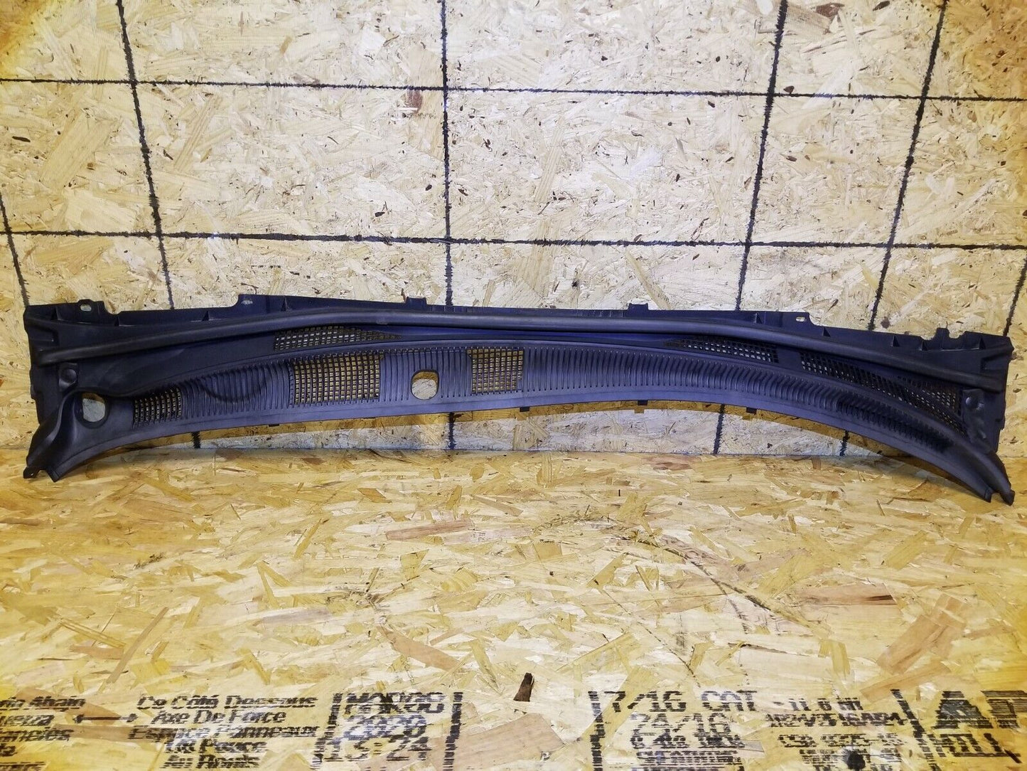 06 07 08 09 Mercury Milan Windshield Wiper Cowl Grille Trim OEM 71k