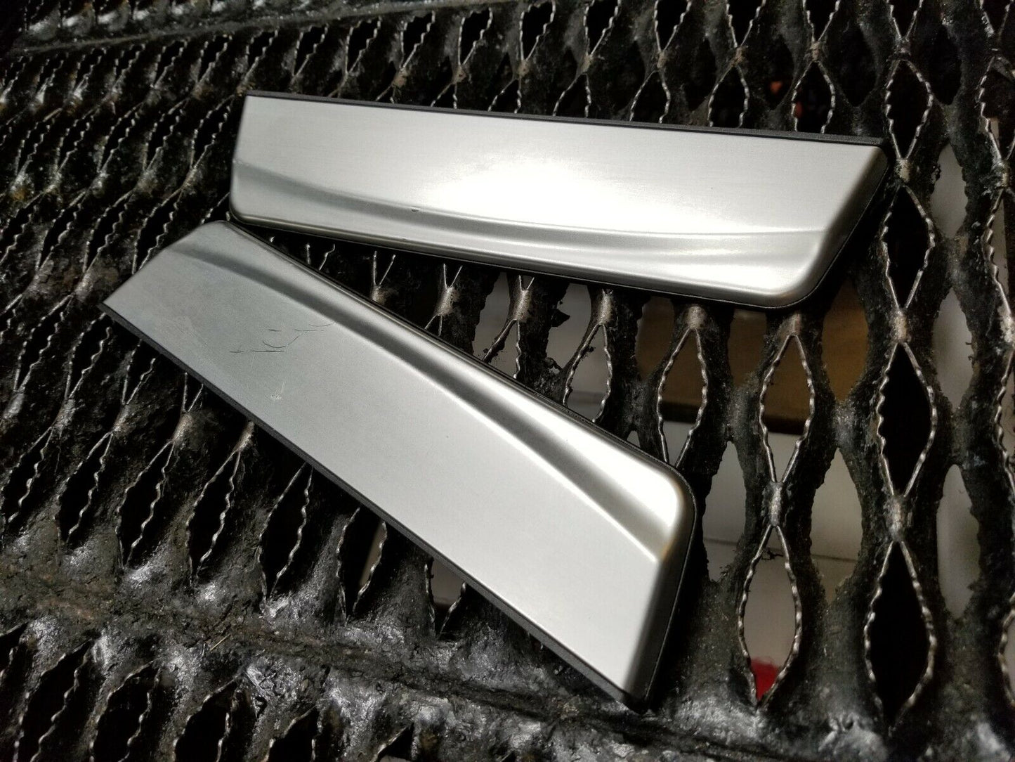2014 2015 Infiniti Q40 Rear Left & Right Sill Scuff Step Plate Trim 2pcs OEM 34k